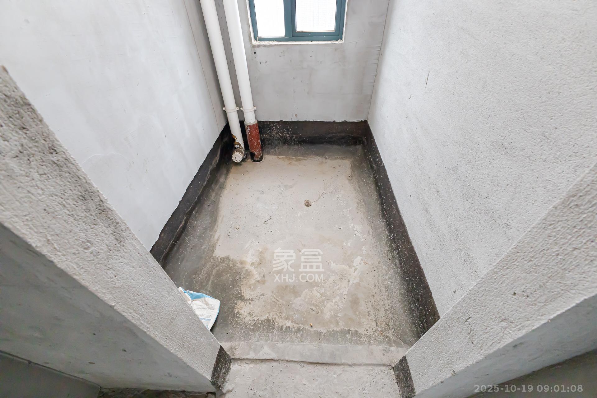 金湘苑（星澜之悦）  4室2厅2卫    82.0万卫生间