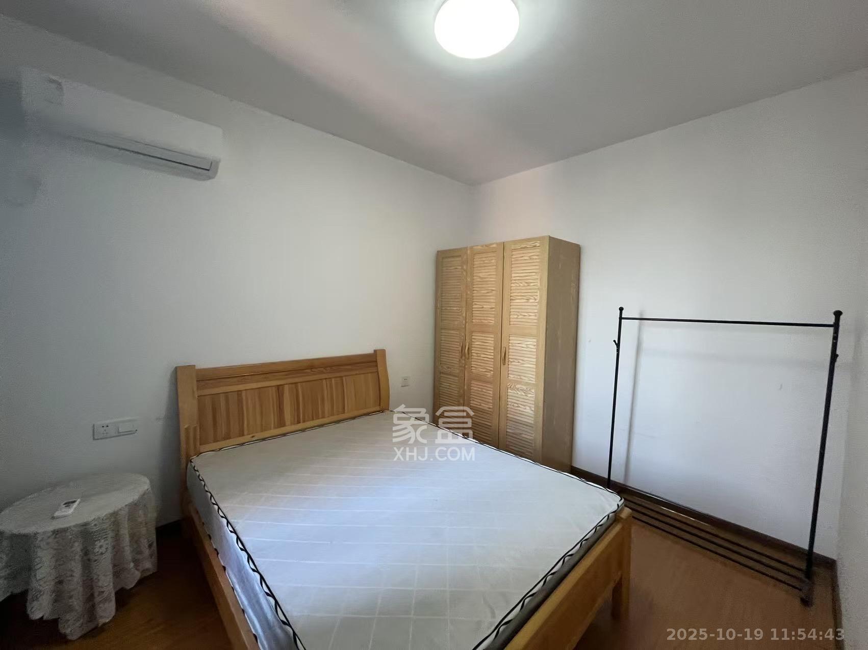 半山壹号  2室1厅1卫    2800.0元/月 半山壹号  2室1厅1卫    2800.0元/月室内图