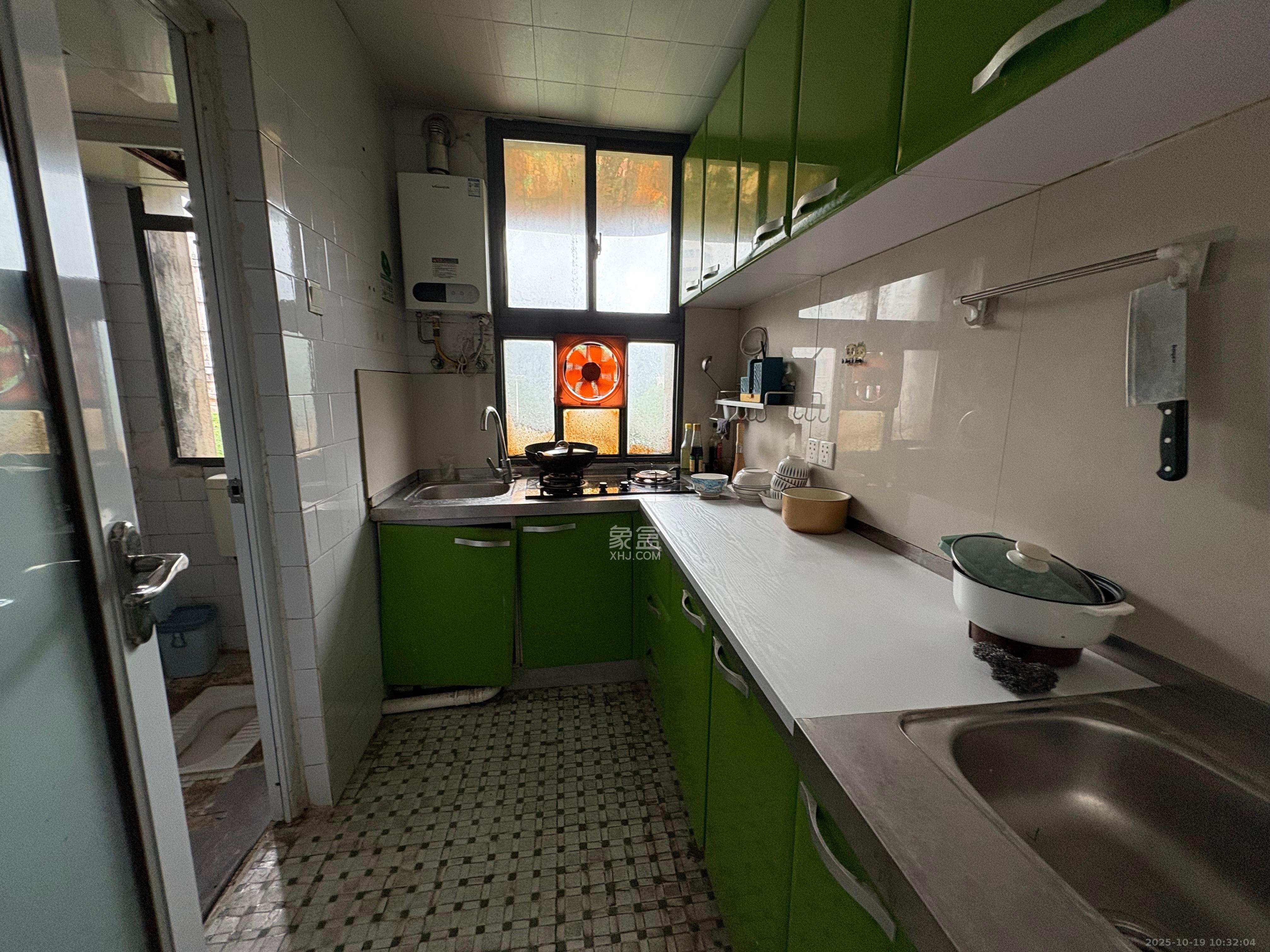 涂家冲社区（涂新小区、农商银行宿舍）  2室1厅1卫    1600.0元/月室内图