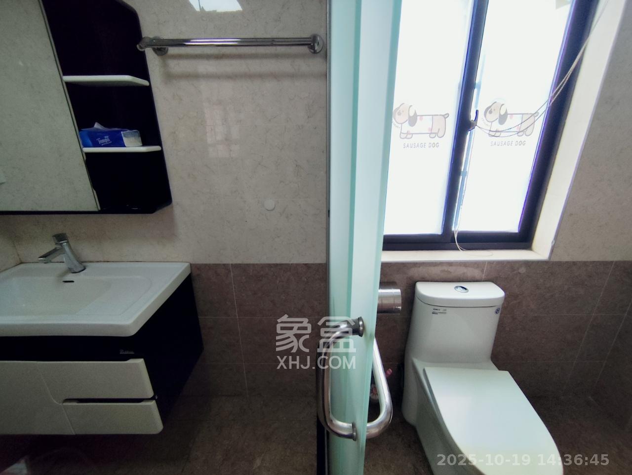 三景华御  3室2厅2卫    1800.0元/月 三景华御  3室2厅2卫    1800.0元/月室内图