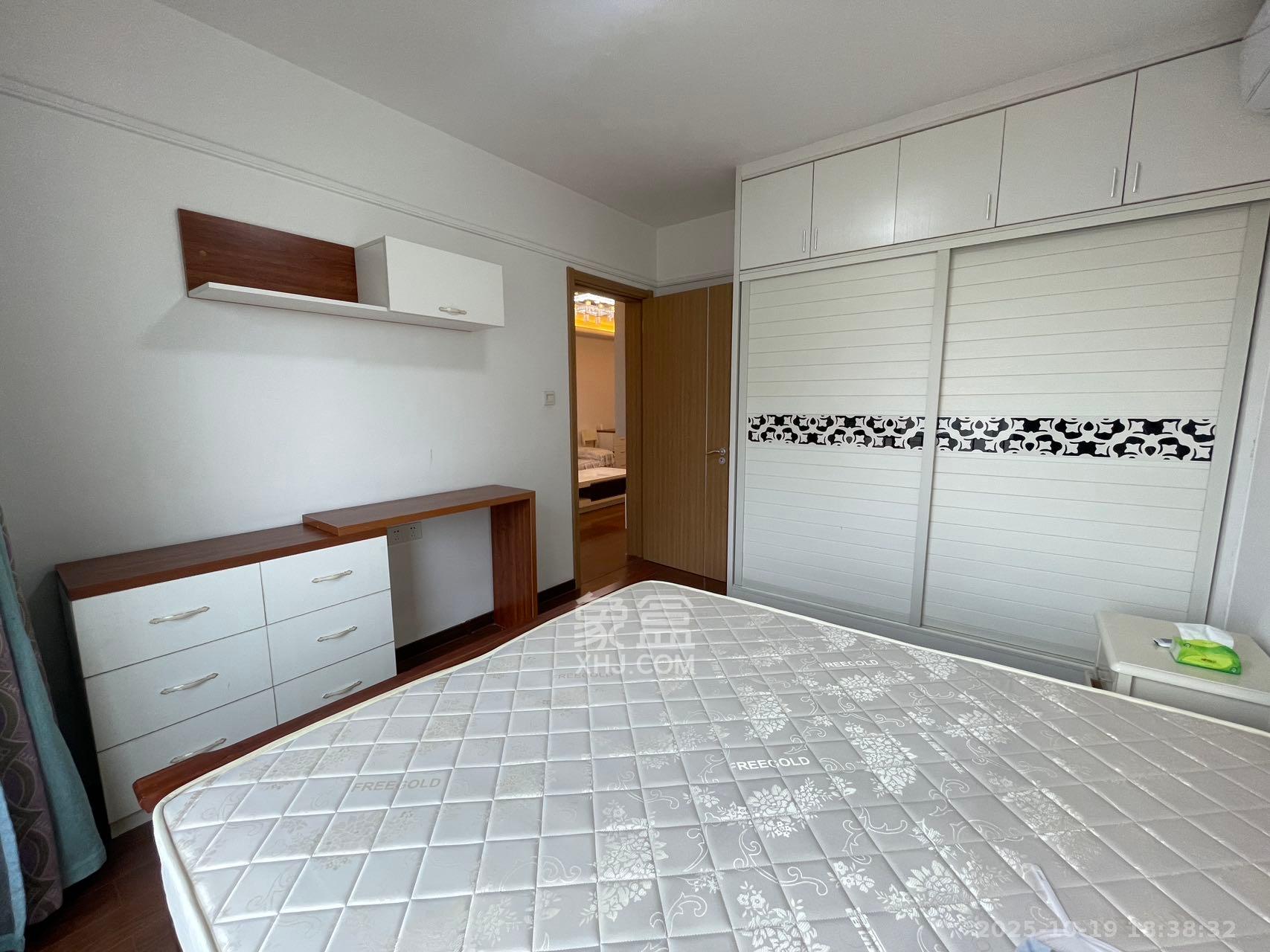 万科魅力之城非凡里  3室1厅1卫    2600.0元/月室内图