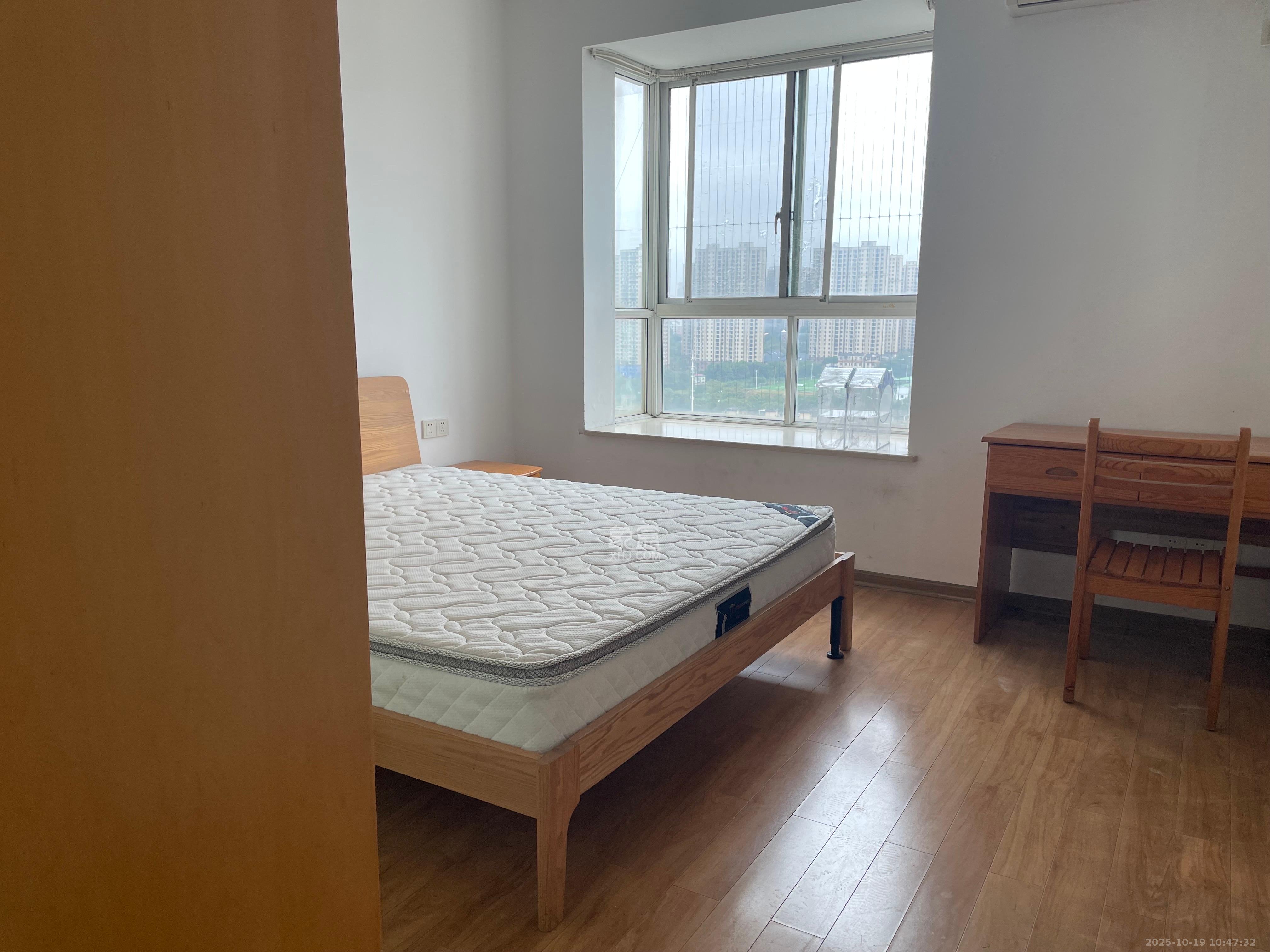 桔香鑫城 3室2厅1卫 2000.0元/月 桔香鑫城 3室2厅1卫 2000.0元/月室内图