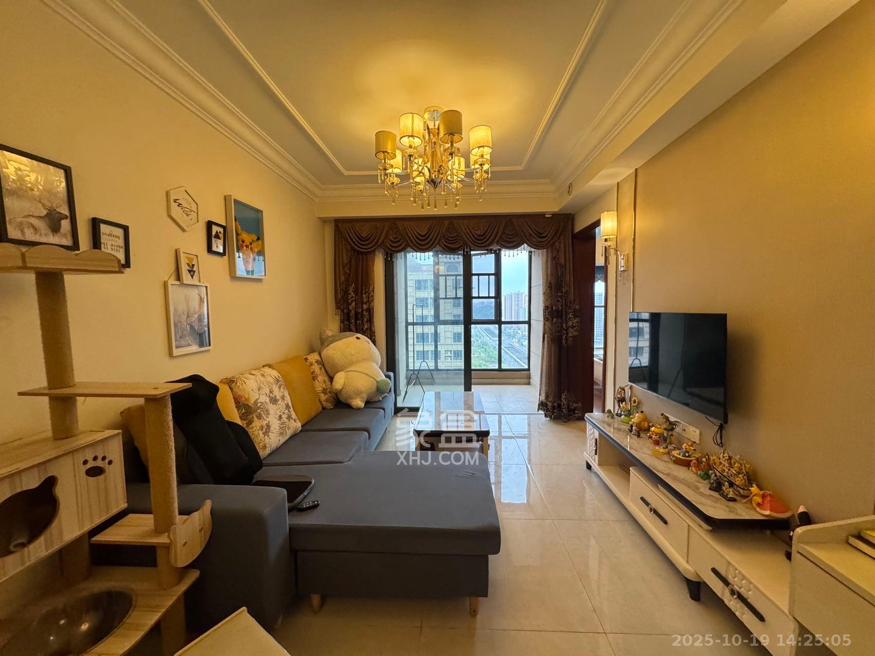 恒大国际广场  2室2厅1卫    2400.0元/月 恒大国际广场  2室2厅1卫    2400.0元/月