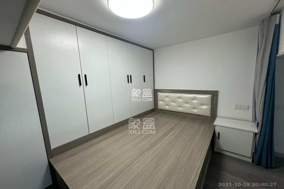 振业城三期  2室2厅1卫    2300.0元/月 振业城三期  2室2厅1卫    2300.0元/月室内图