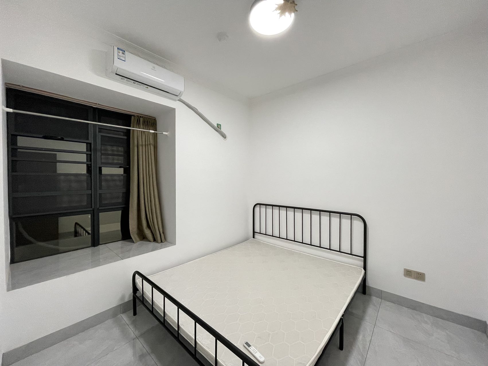 蓝城印象  2室1厅1卫    2500.0元/月室内图