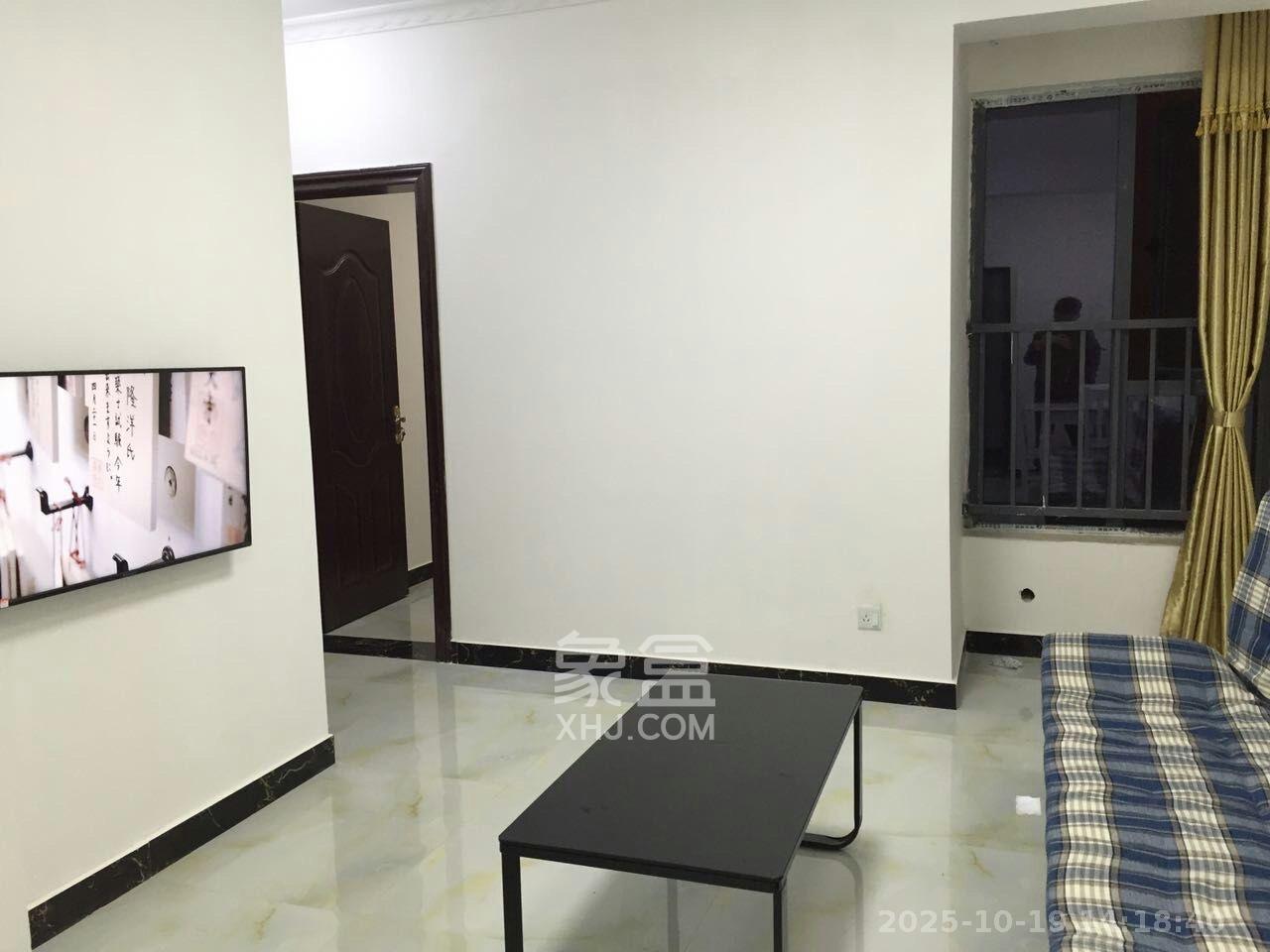 荣盛花语馨苑 2室1厅1卫 2000.0元/月 荣盛花语馨苑 2室1厅1卫 2000.0元/月室内图