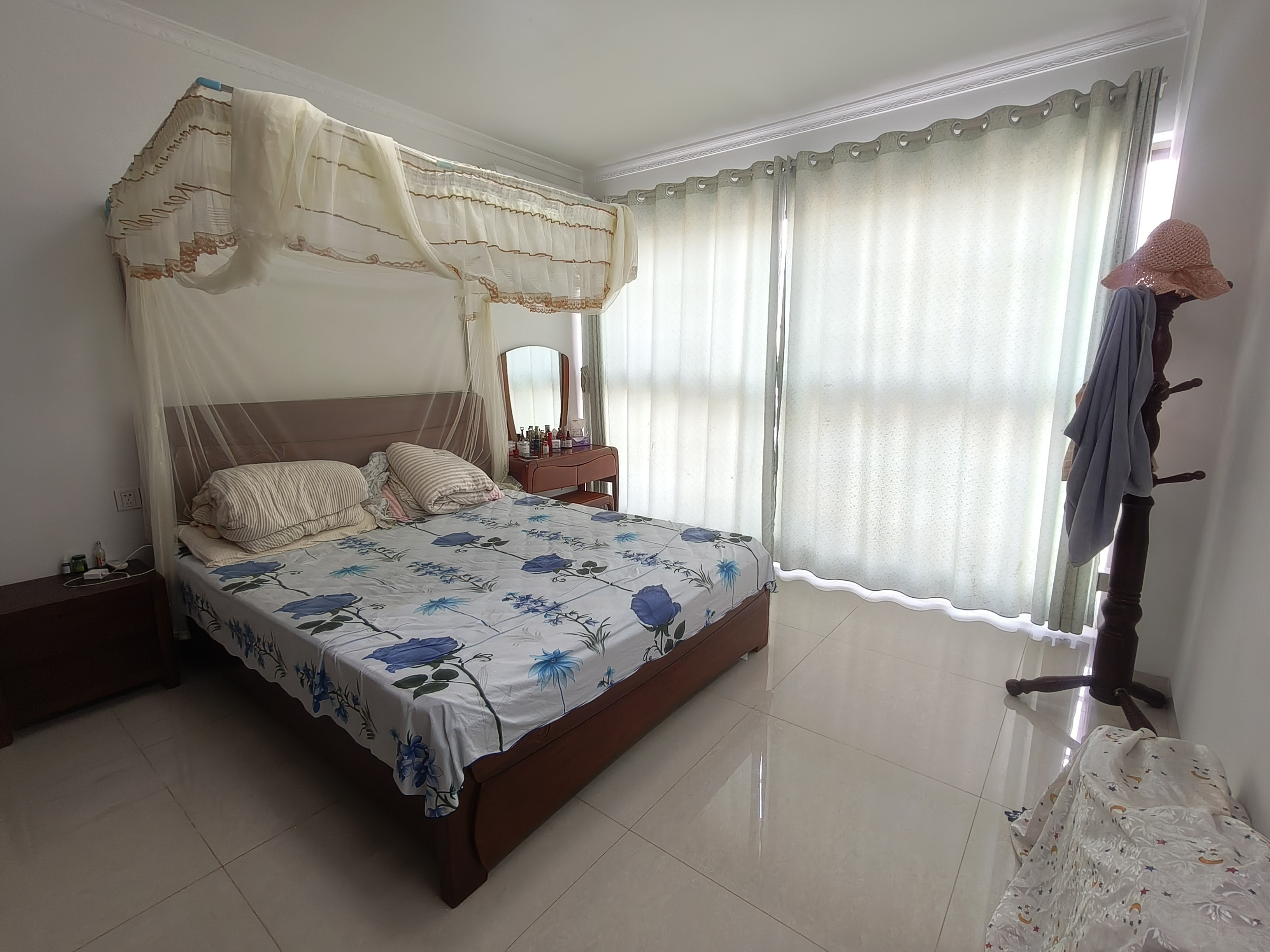 工商学院教工宿舍 3室2厅1卫 2600.0元/月 工商学院教工宿舍 3室2厅1卫 2600.0元/月室内图