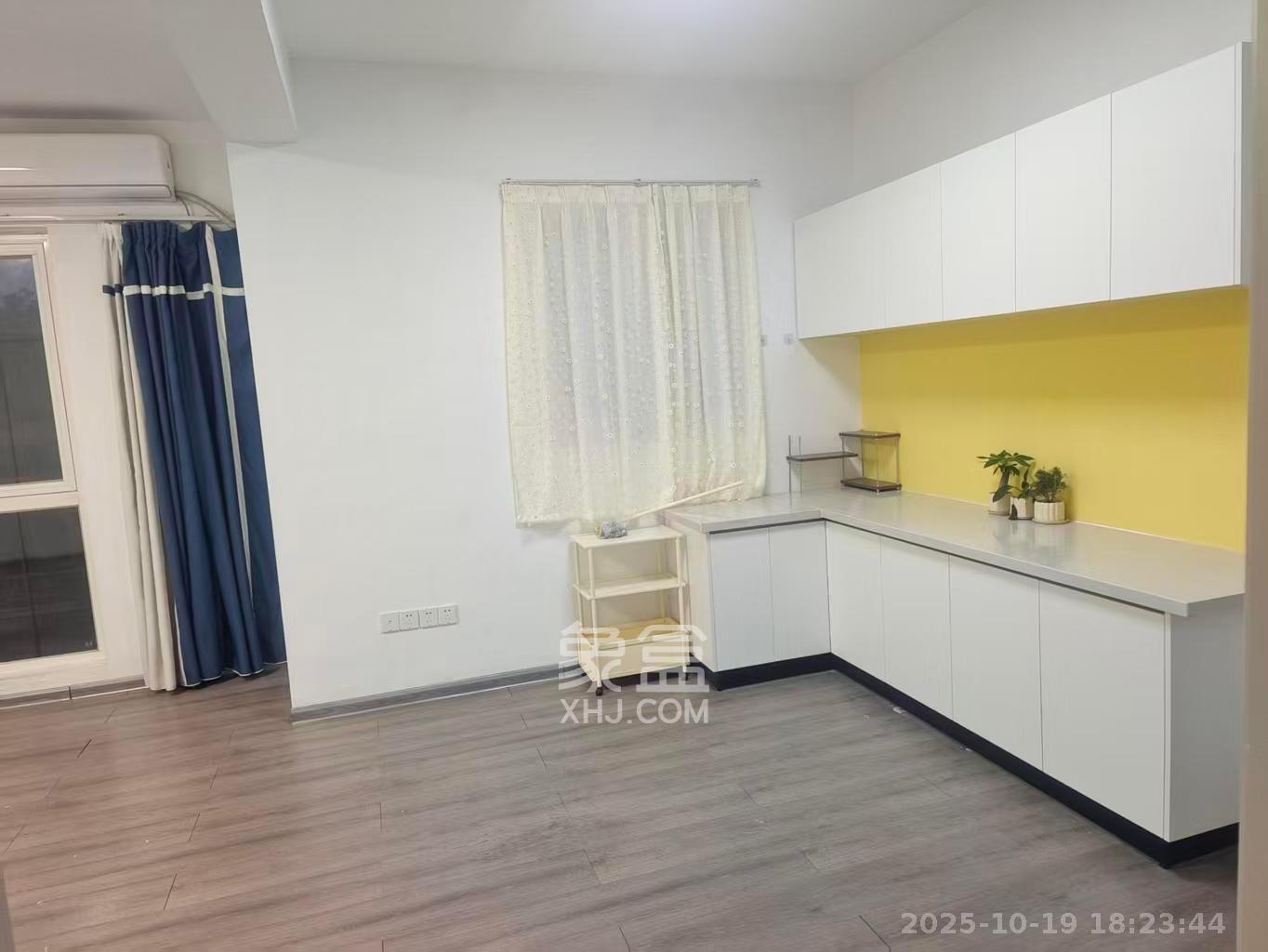 美洲故事别墅 6室3厅2卫 7000.0元/月 美洲故事别墅 6室3厅2卫 7000.0元/月室内图