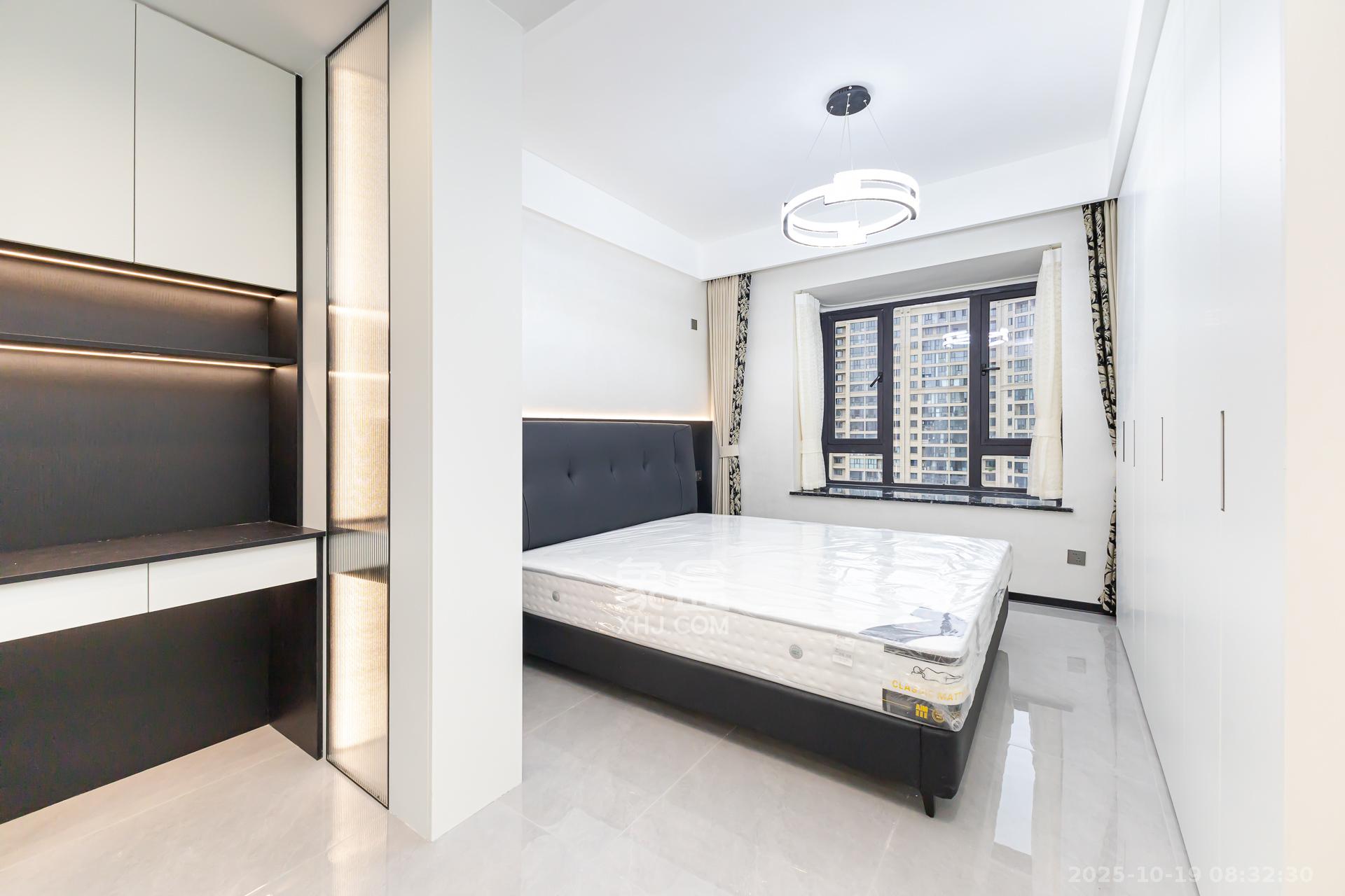 勤诚达境界城 4室2厅2卫 112.8万 勤诚达境界城 4室2厅2卫 112.8万卧室