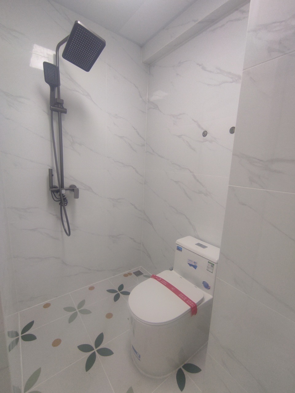 龙湖光年  2室2厅2卫    3600.0元/月室内图