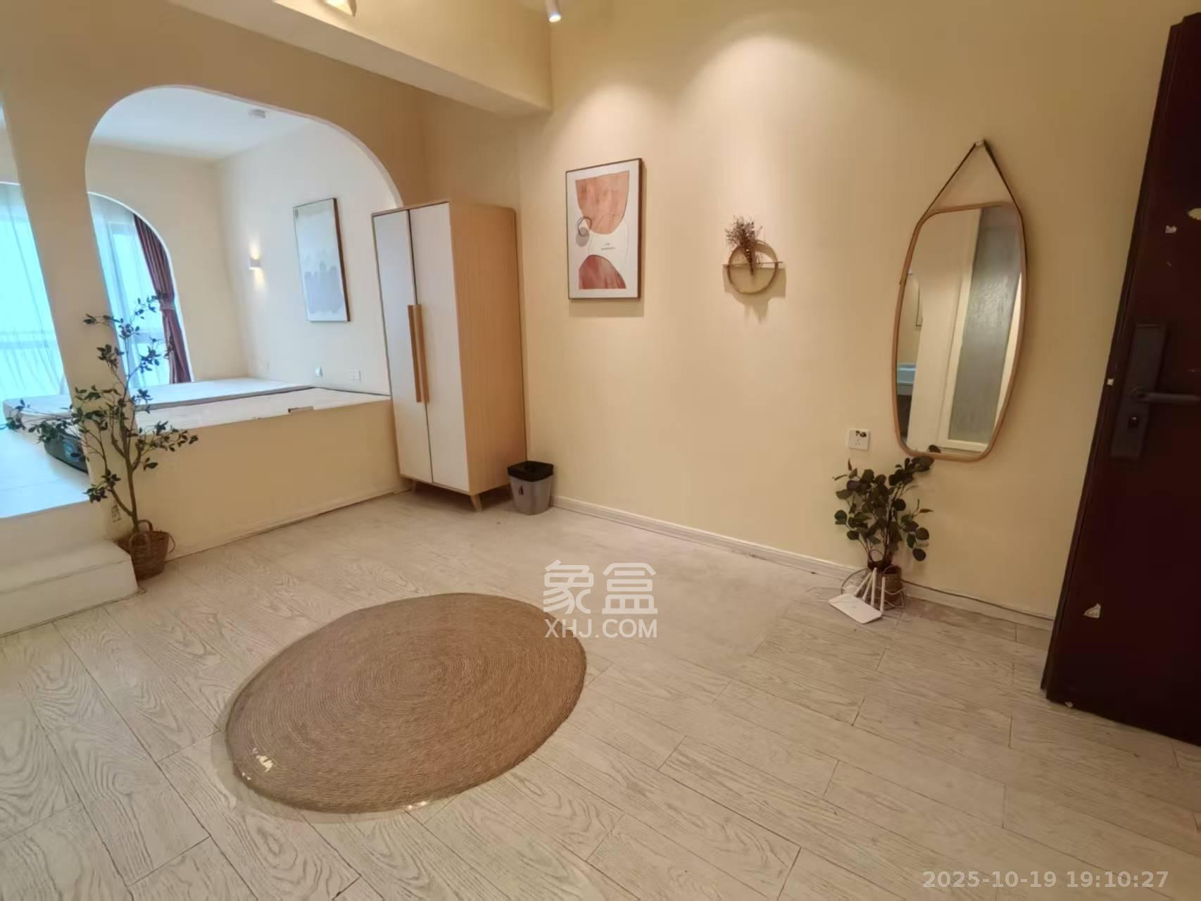 新青年公寓  1室1厅1卫    1700.0元/月 新青年公寓  1室1厅1卫    1700.0元/月