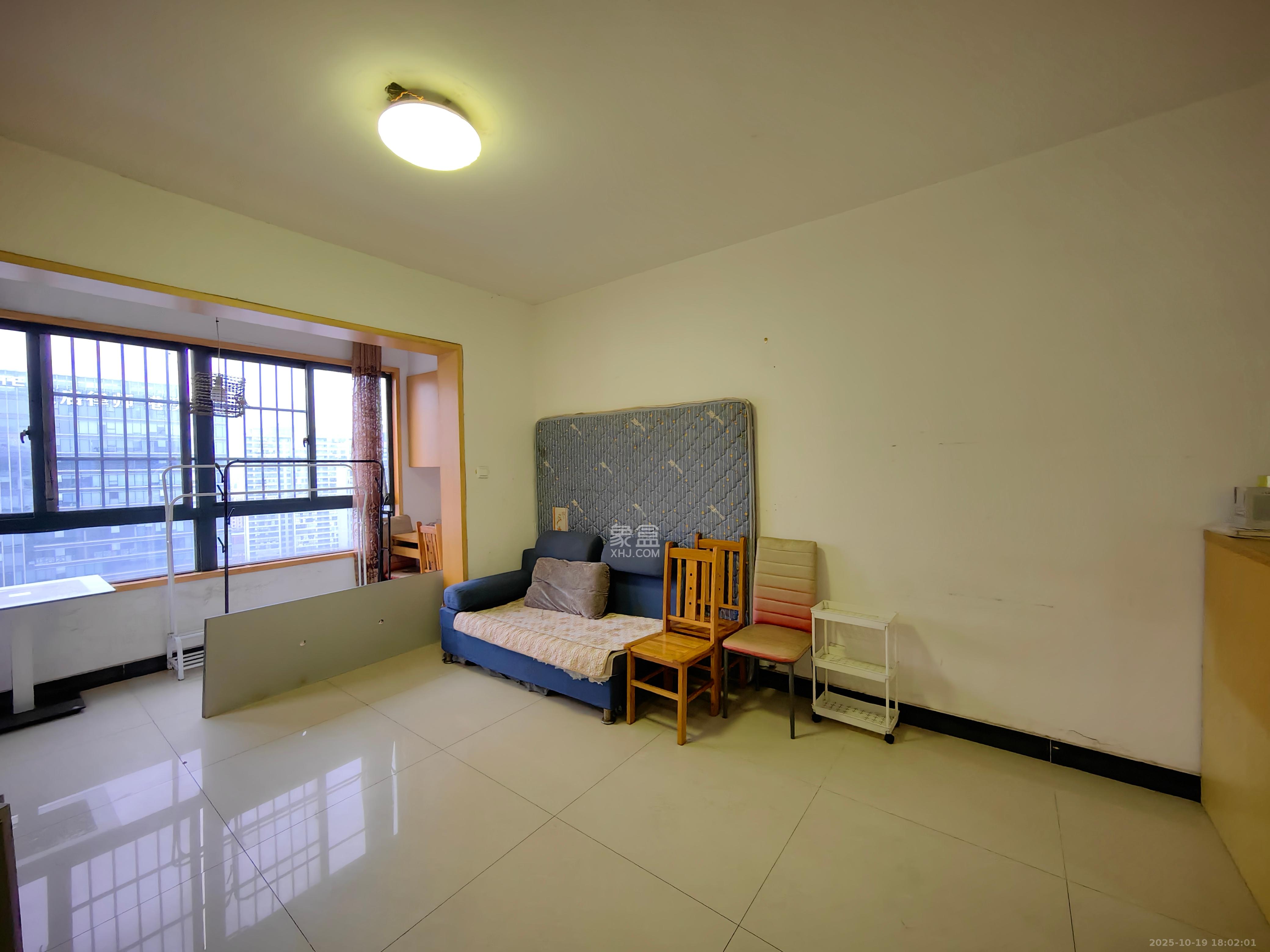 高升金典  3室1厅1卫    2400.0元/月室内图