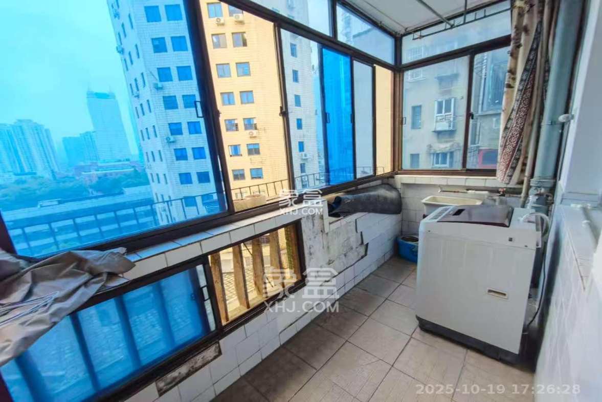 便河边散盘 3室1厅1卫 2300.0元/月 便河边散盘 3室1厅1卫 2300.0元/月室内图