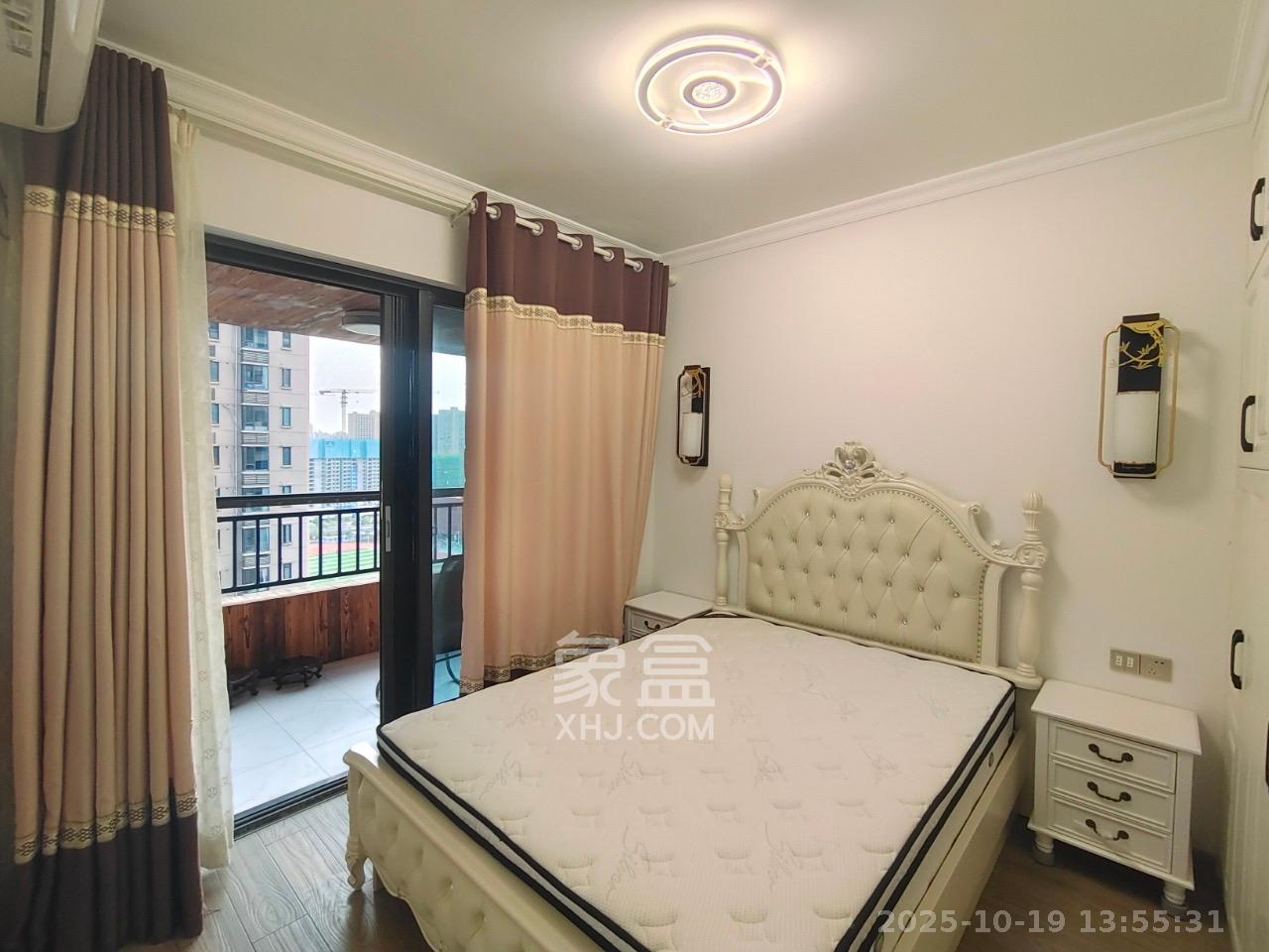 新新花园  2室1厅1卫    2300.0元/月室内图