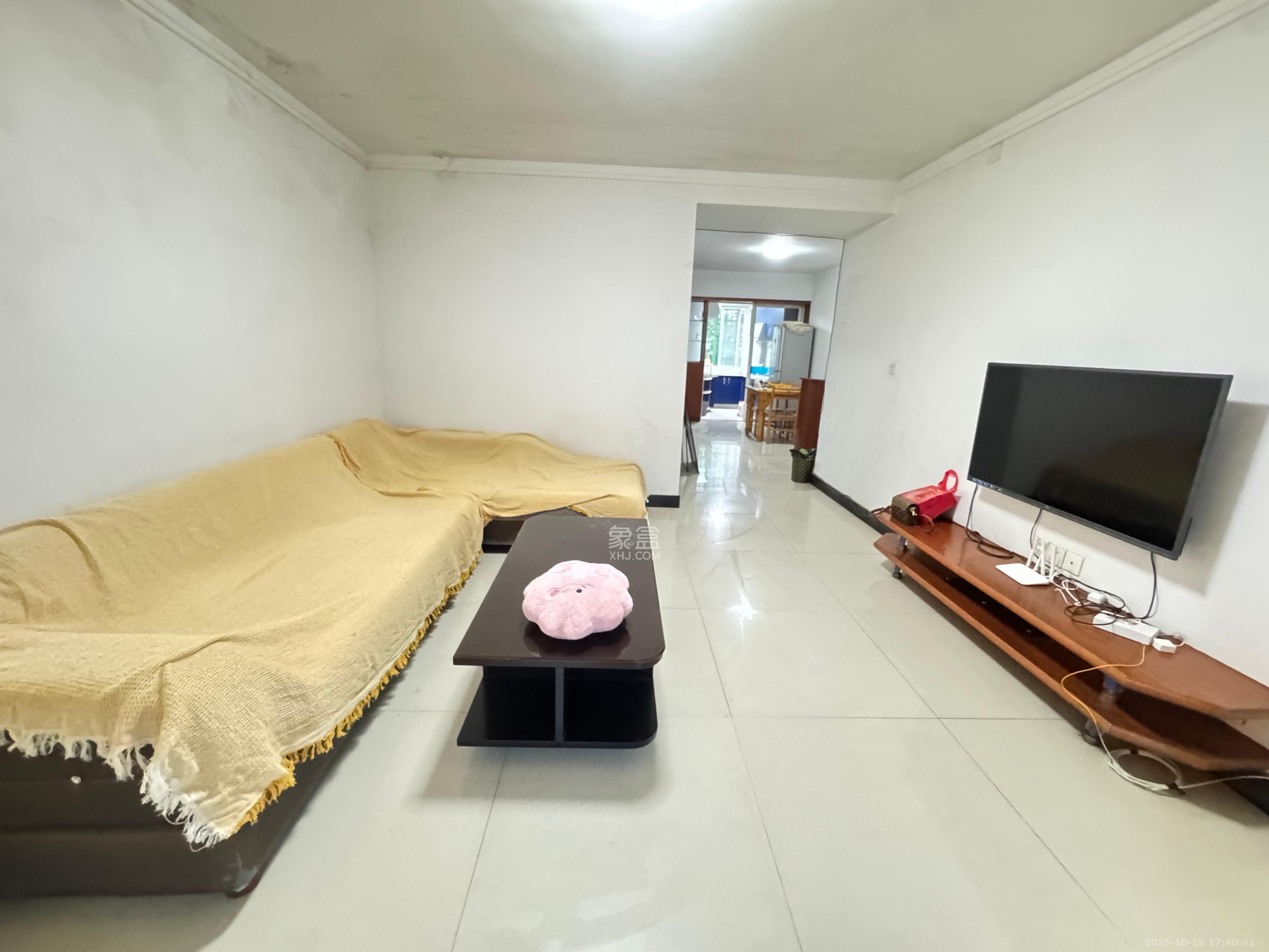 恩瑞麓山名园(龙王港小区) 2室1厅1卫 2000.0元/月 恩瑞麓山名园(龙王港小区) 2室1厅1卫 2000.0元/月室内图