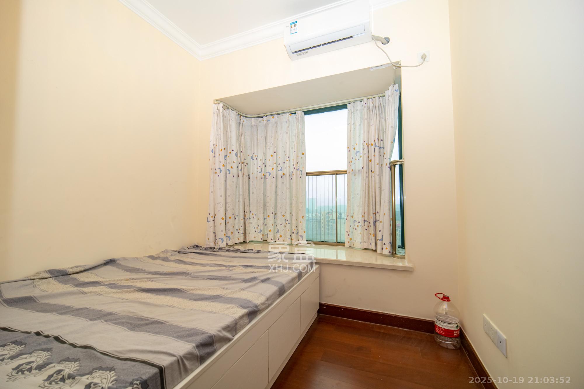 恒大雅苑  3室2厅1卫    88.0万 恒大雅苑  3室2厅1卫    88.0万卧室