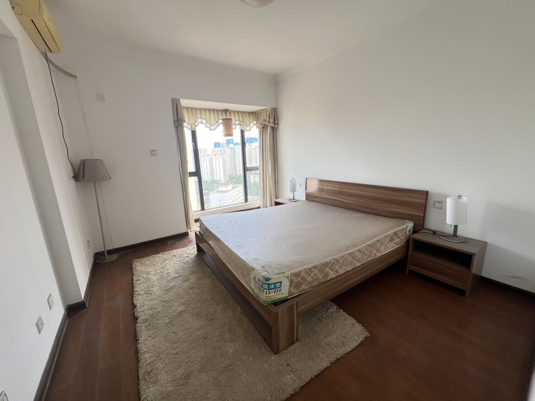 丽晶温泉海景花园一期(别名:丽晶维港、丽晶海景花园)  2室2厅2卫    150.0万 丽晶温泉海景花园一期(别名:丽晶维港、丽晶海景花园)  2室2厅2卫    150.0万客厅