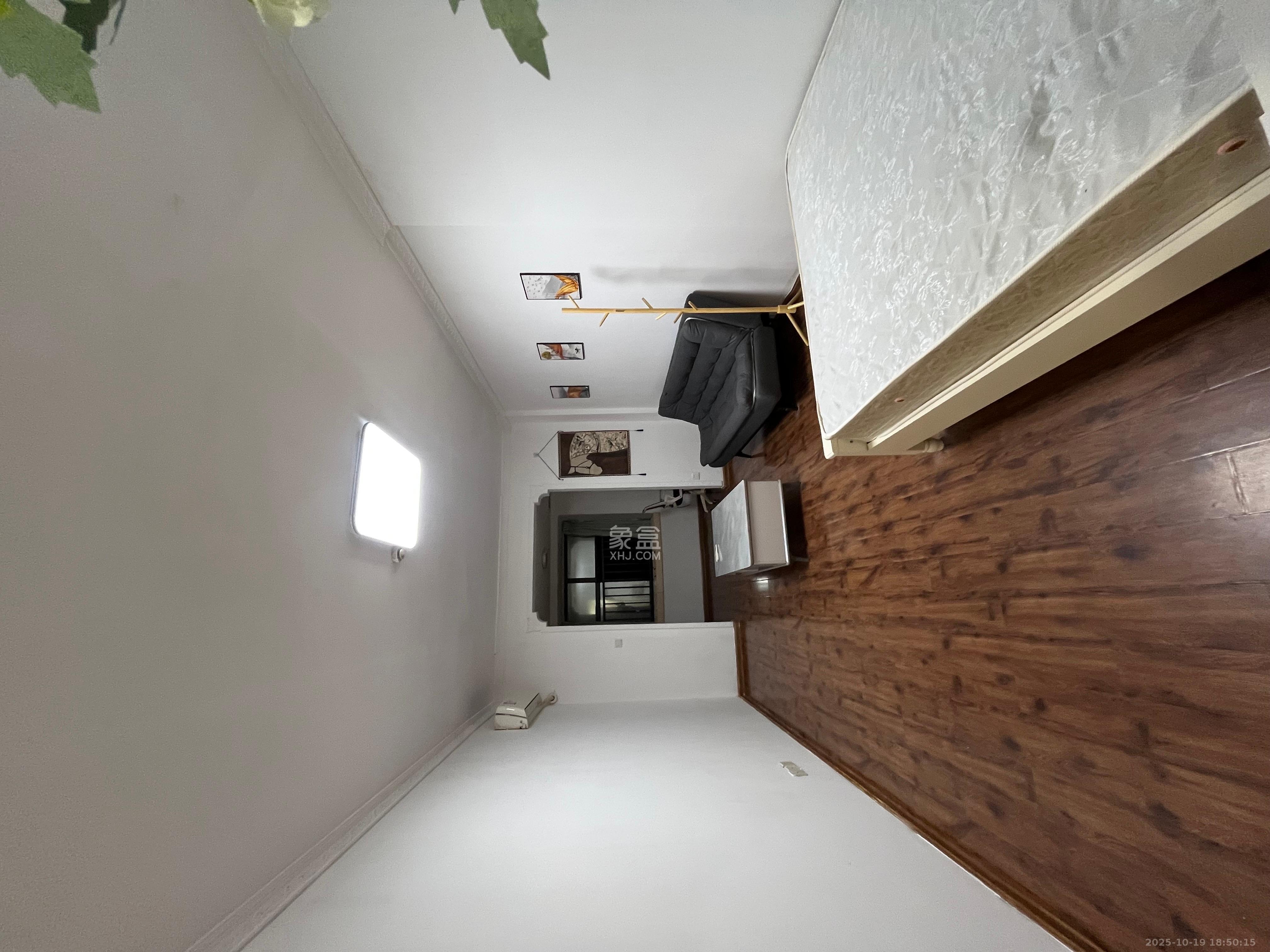 蓝湾国际广场 1室1厅1卫 1500.0元/月 蓝湾国际广场 1室1厅1卫 1500.0元/月室内图