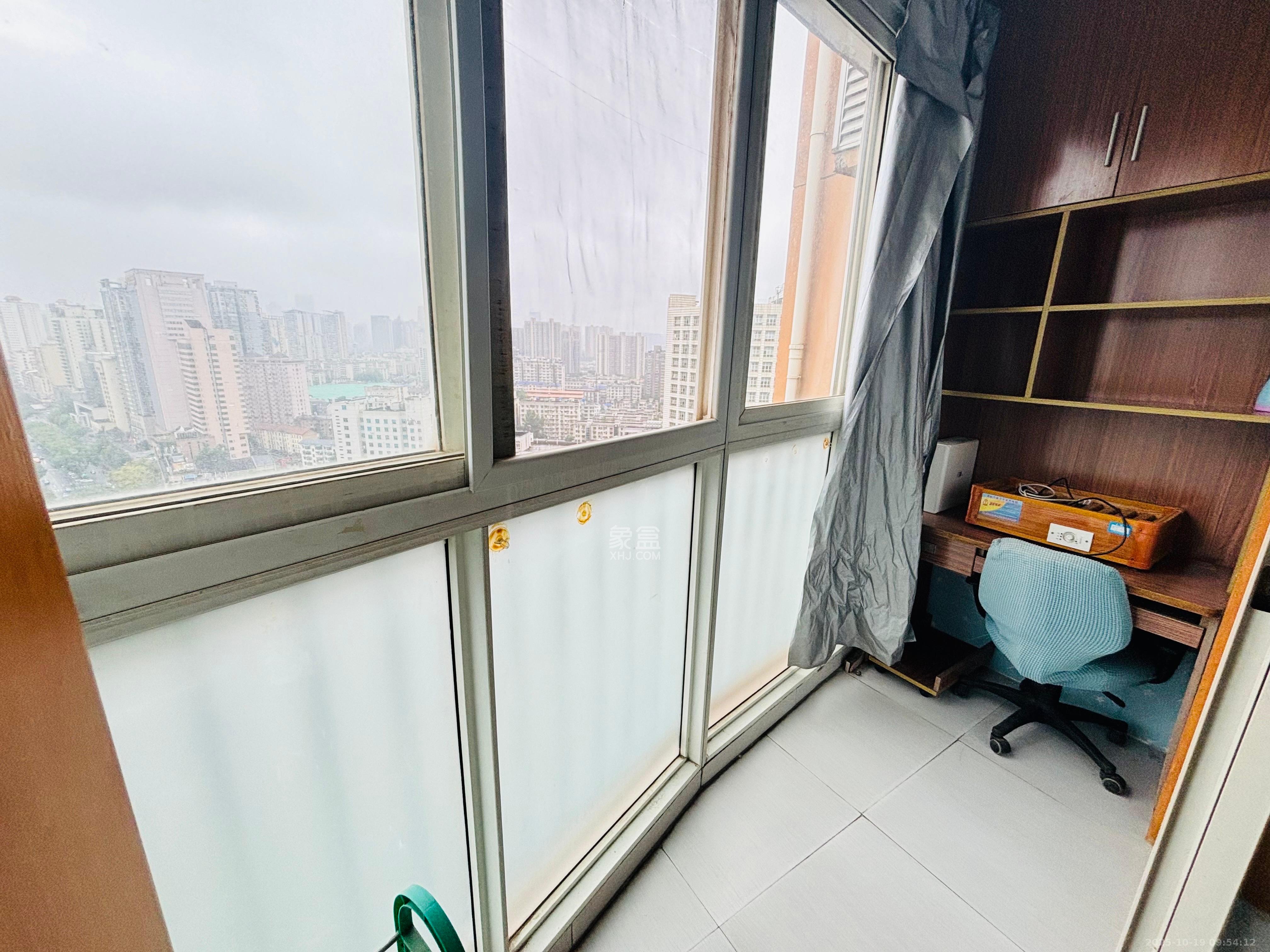 白沙晶城 1室1厅1卫 1300.0元/月 白沙晶城 1室1厅1卫 1300.0元/月室内图