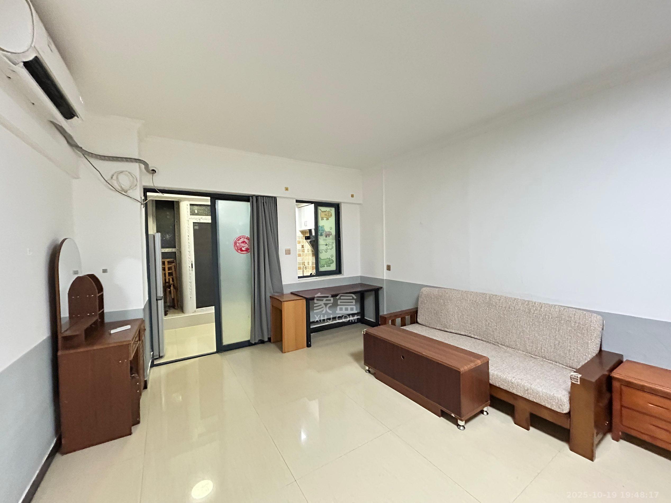 望兴景园二期(望兴西西里) 1室1厅1卫 1650.0元/月 望兴景园二期(望兴西西里) 1室1厅1卫 1650.0元/月室内图