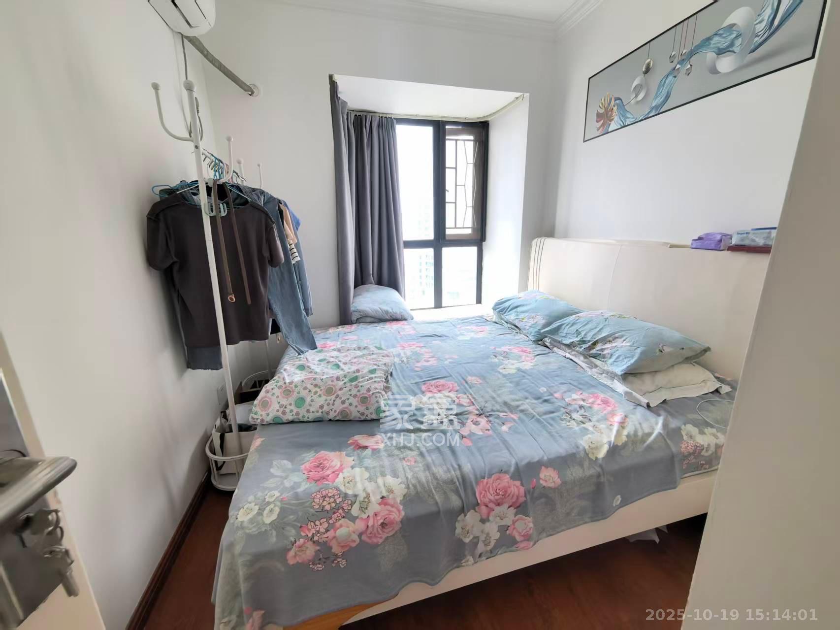 阿普阿布  3室2厅1卫    2500.0元/月 阿普阿布  3室2厅1卫    2500.0元/月室内图