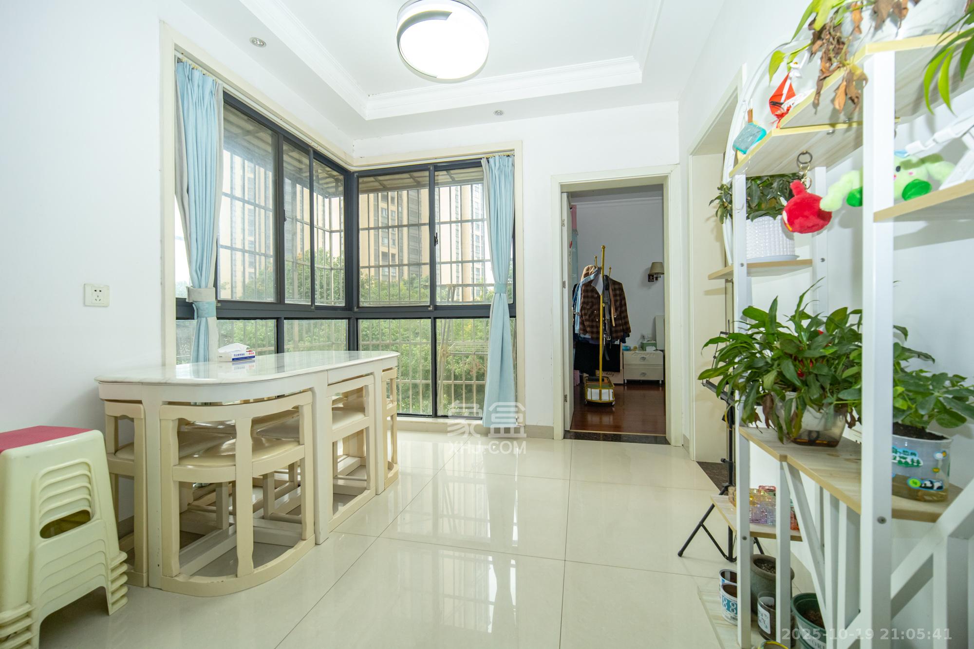 庄园心伽泊 3室2厅1卫 66.0万 庄园心伽泊 3室2厅1卫 66.0万其他