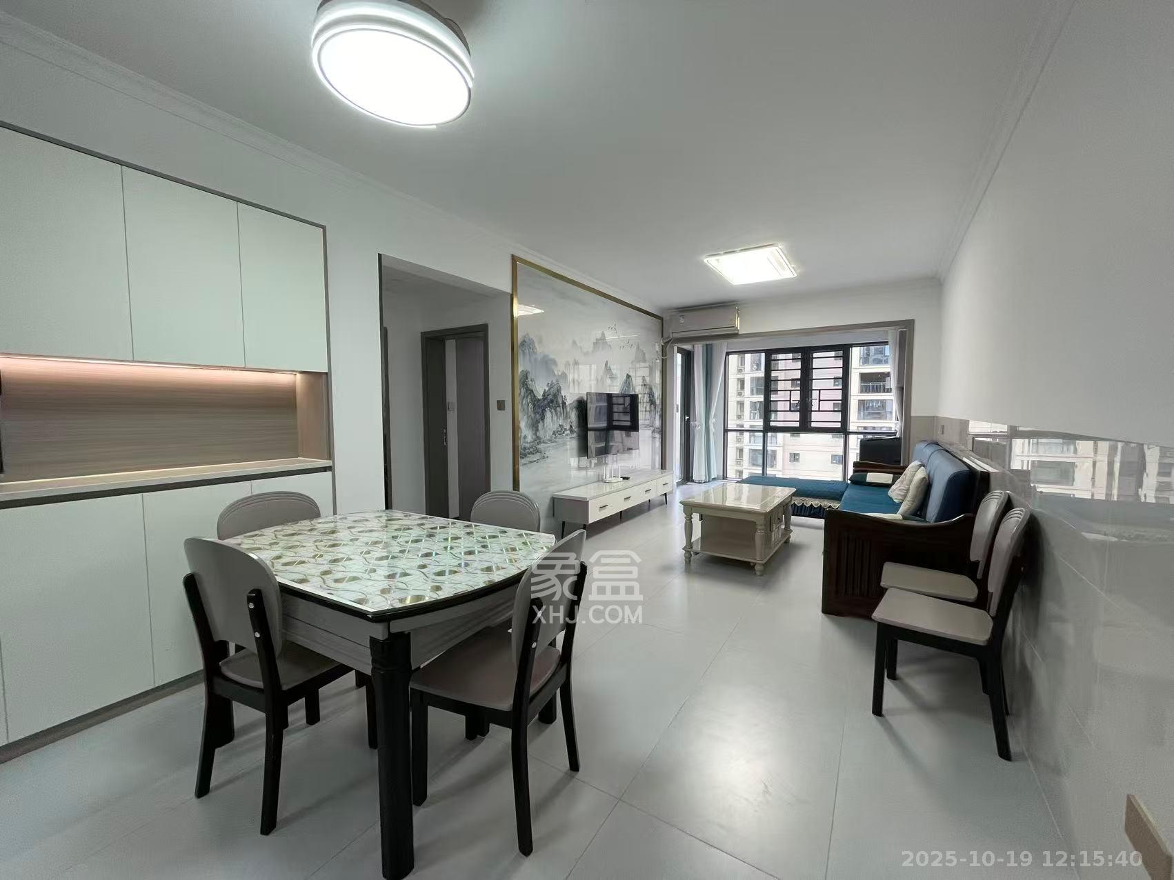 学士翰林苑  2室1厅1卫    1800.0元/月室内图