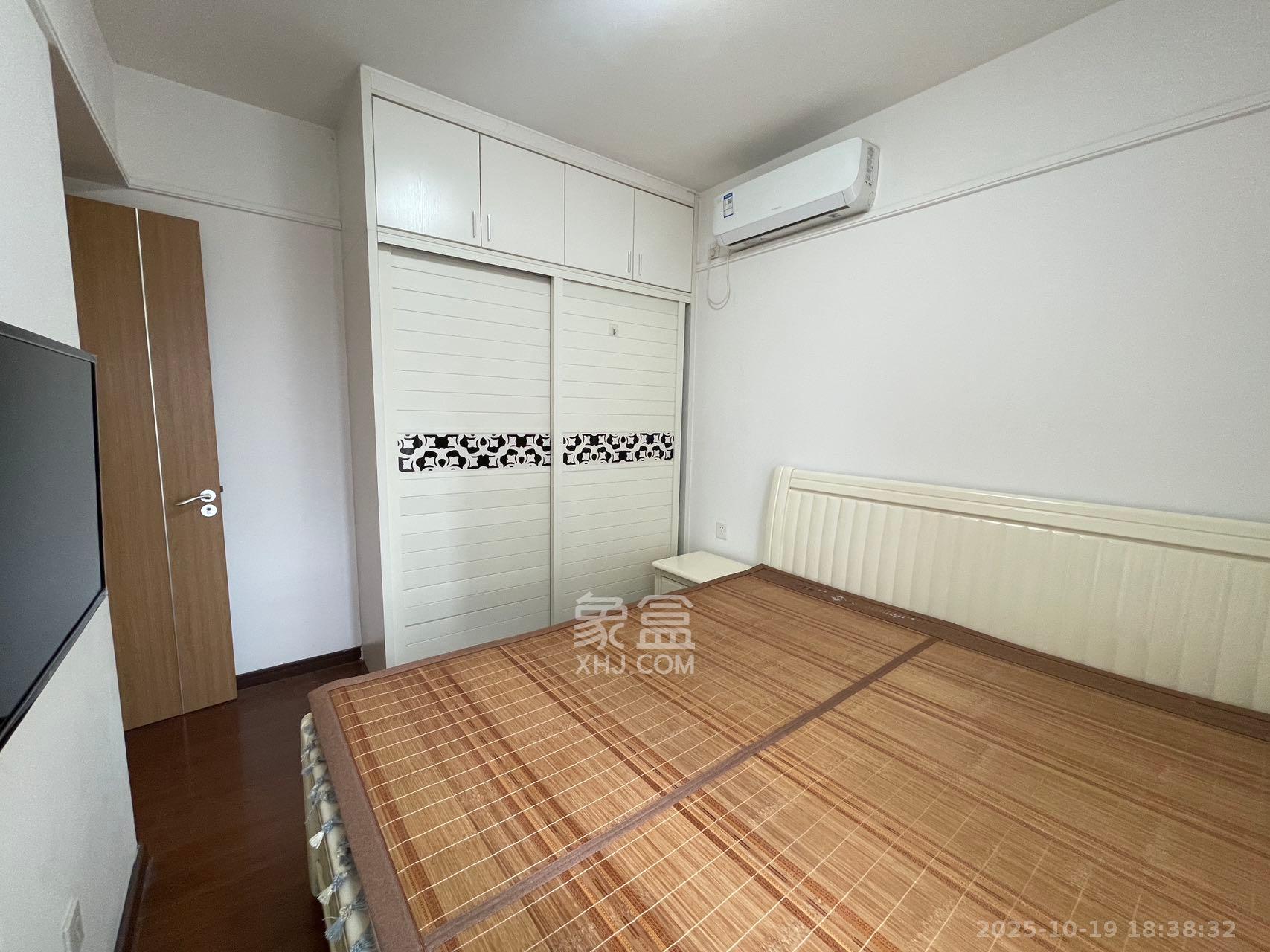 万科魅力之城非凡里  3室1厅1卫    2600.0元/月室内图