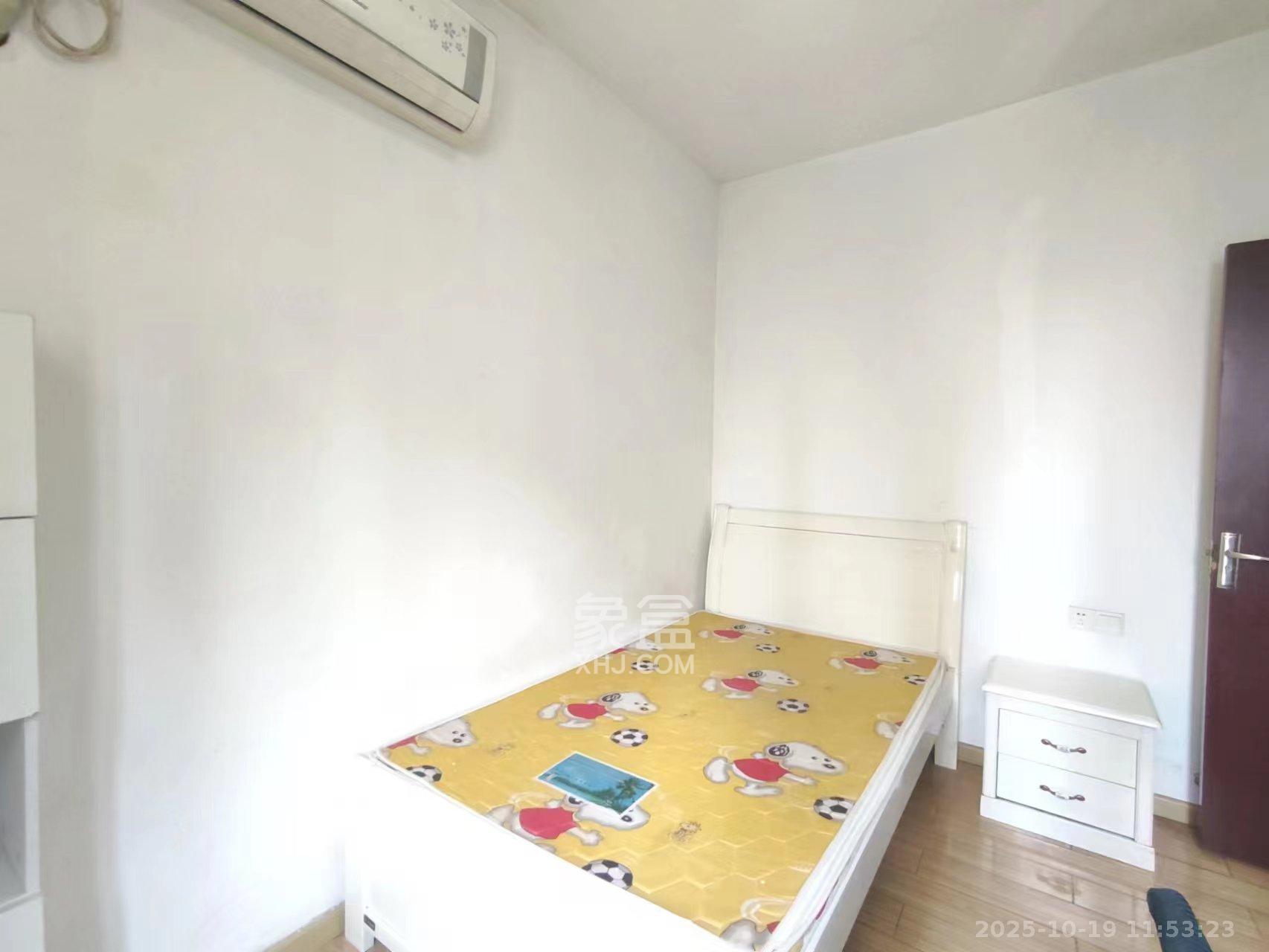 新城新世界一二三期  2室2厅1卫    2400.0元/月 新城新世界一二三期  2室2厅1卫    2400.0元/月室内图