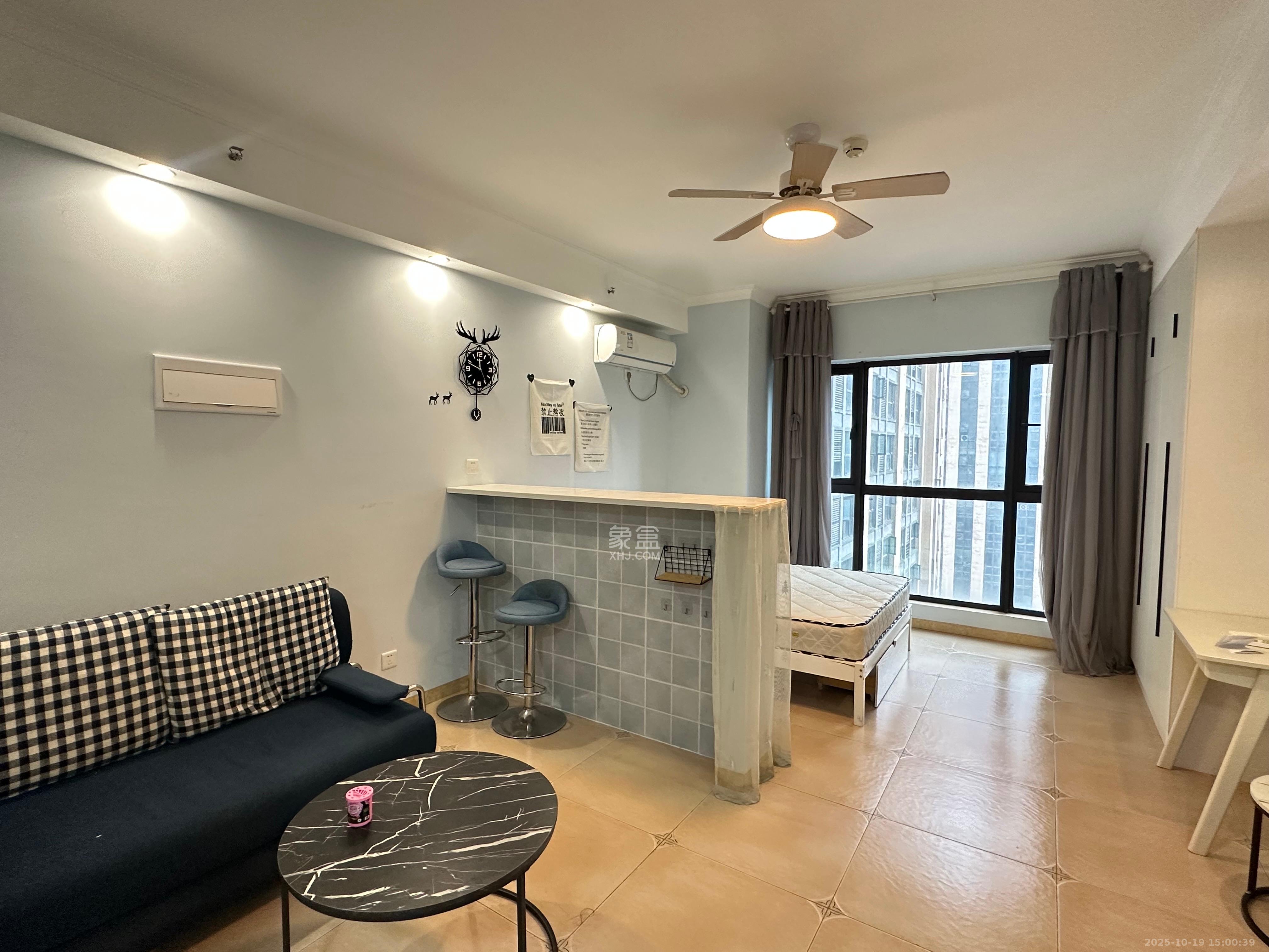 金科时代中心 1室1厅1卫 1300.0元/月 金科时代中心 1室1厅1卫 1300.0元/月室内图