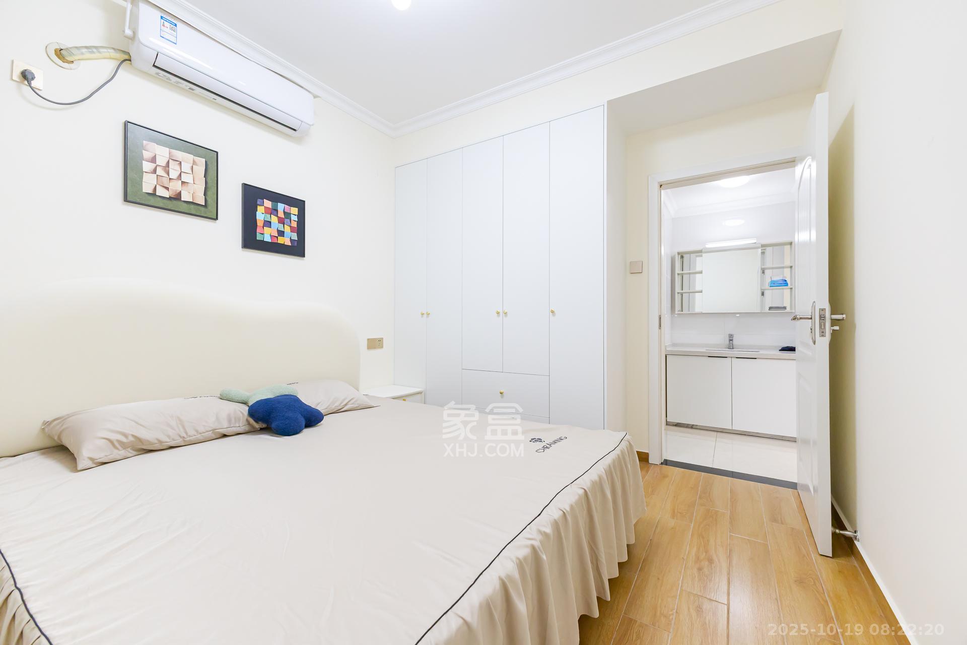 勤诚达境界城  3室2厅1卫    73.8万卧室