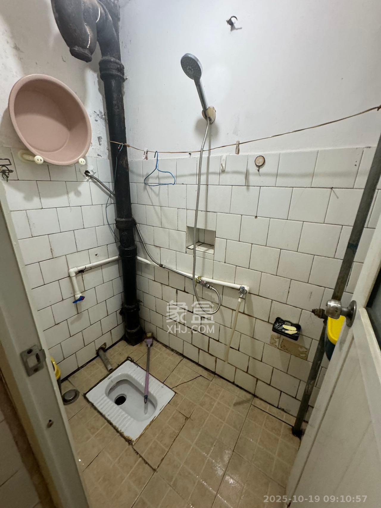 高升巷散盘 1室1厅1卫 1200.0元/月 高升巷散盘 1室1厅1卫 1200.0元/月室内图