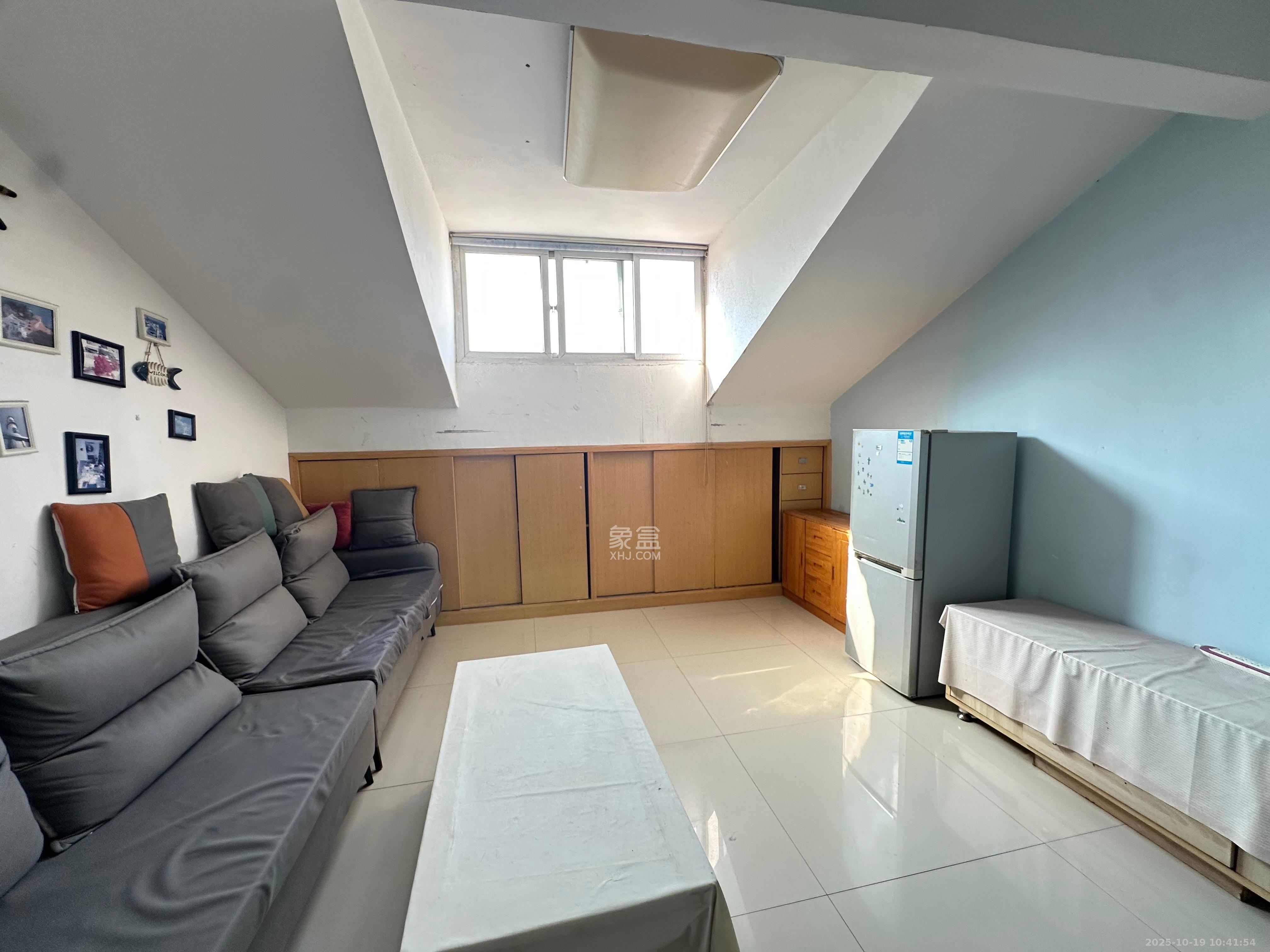 鄱阳小区  2室2厅1卫    1000.0元/月