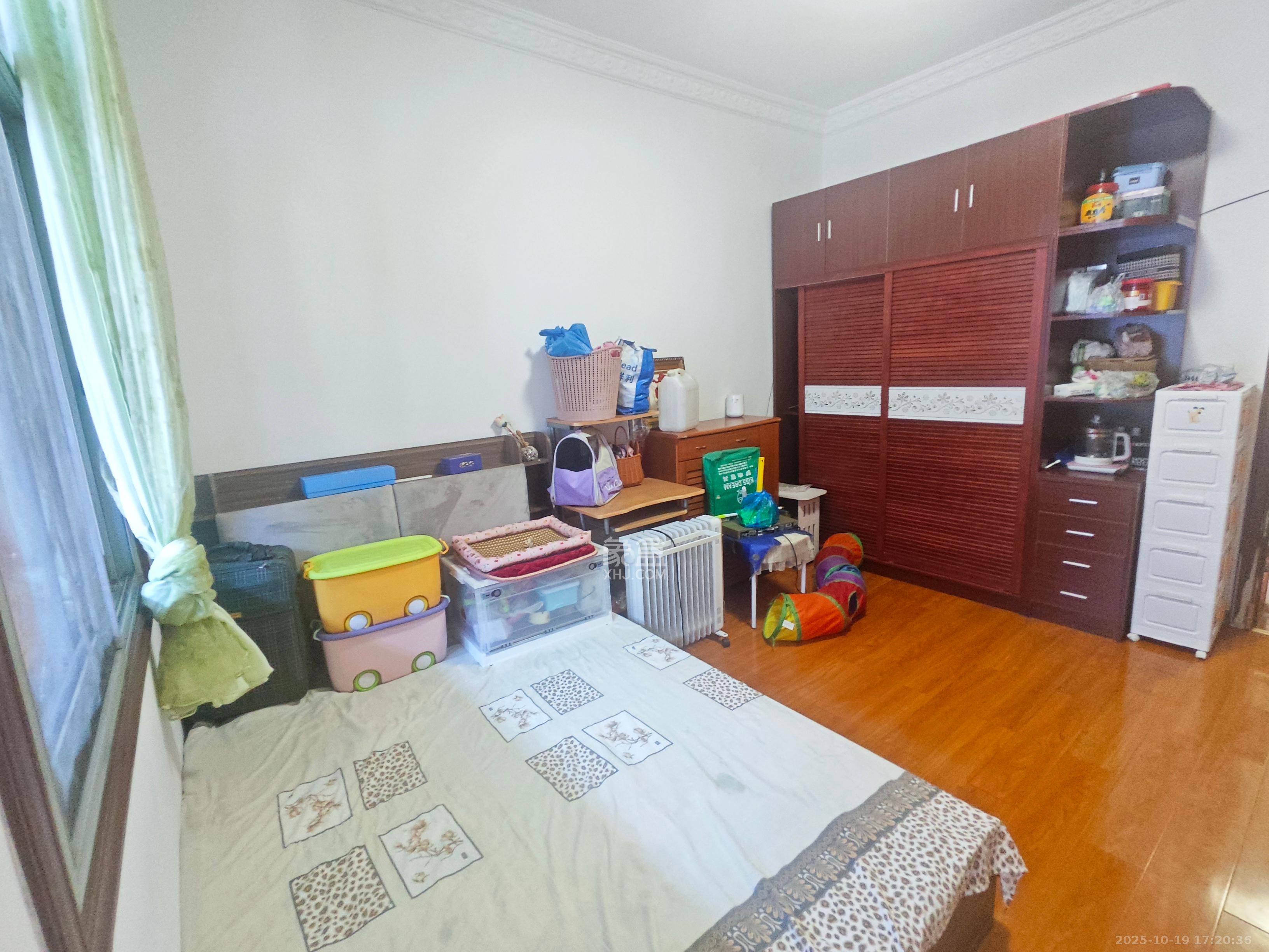 牛串岭小区  2室1厅1卫    1500.0元/月 牛串岭小区  2室1厅1卫    1500.0元/月室内图