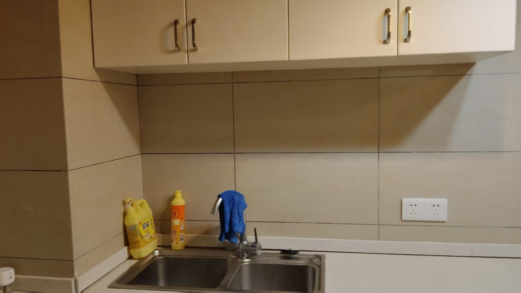 世纪嘉苑  1室1厅1卫    1000.0元/月室内图