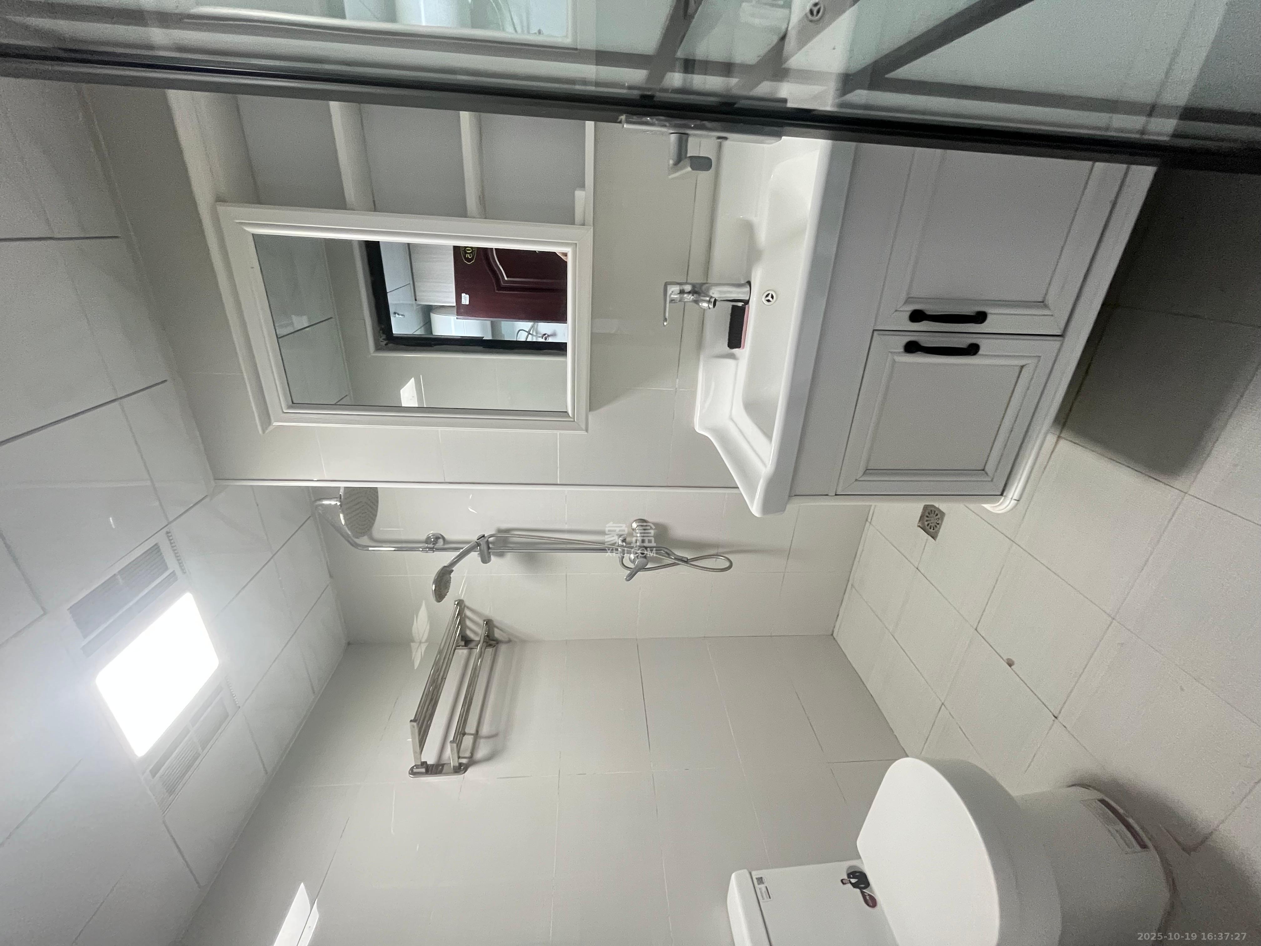 上林紫郡（锦顺和园）  1室1厅1卫    1400.0元/月室内图