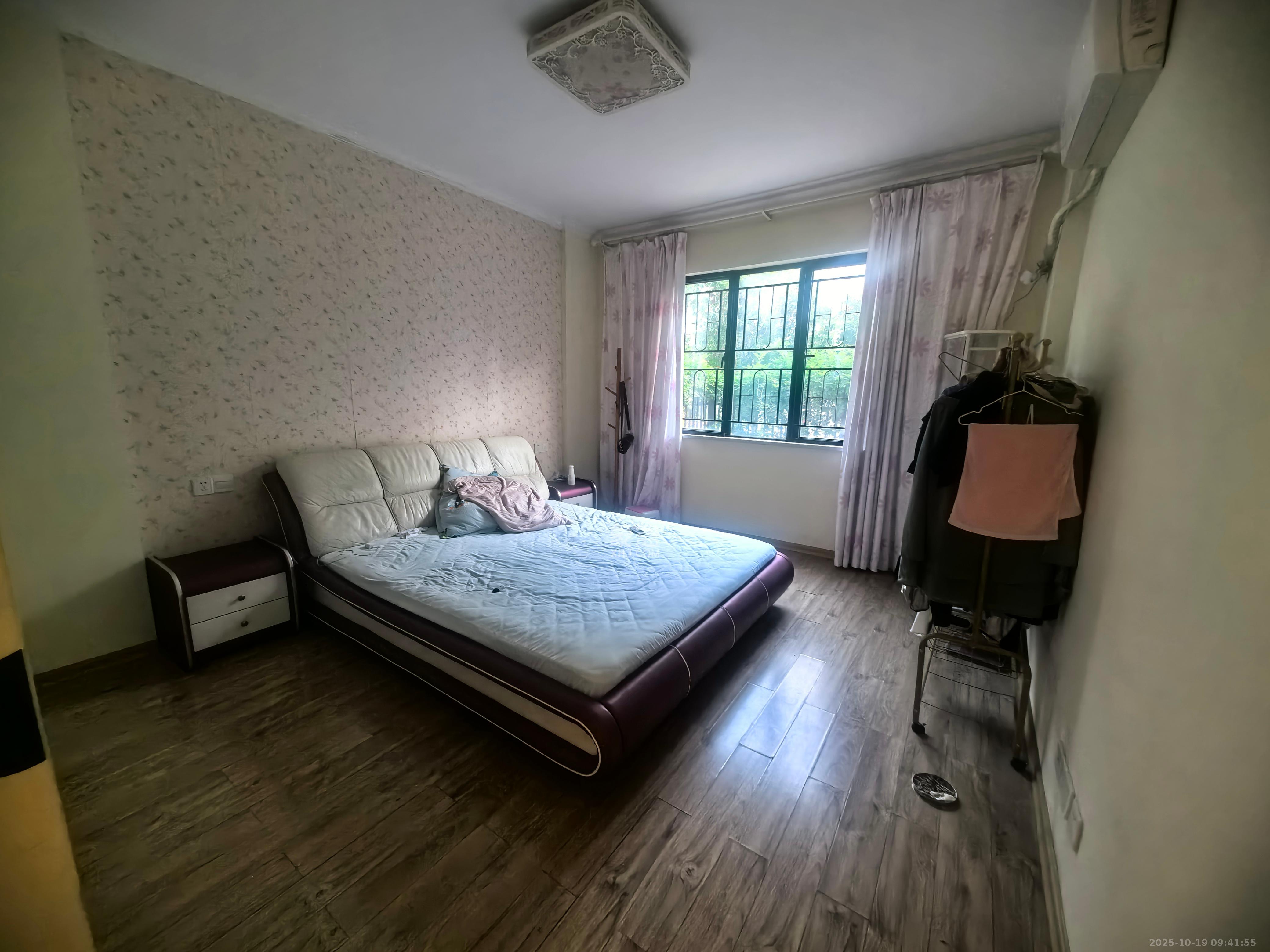 鹏基诺亚山林  3室2厅1卫    2800.0元/月 鹏基诺亚山林  3室2厅1卫    2800.0元/月室内图