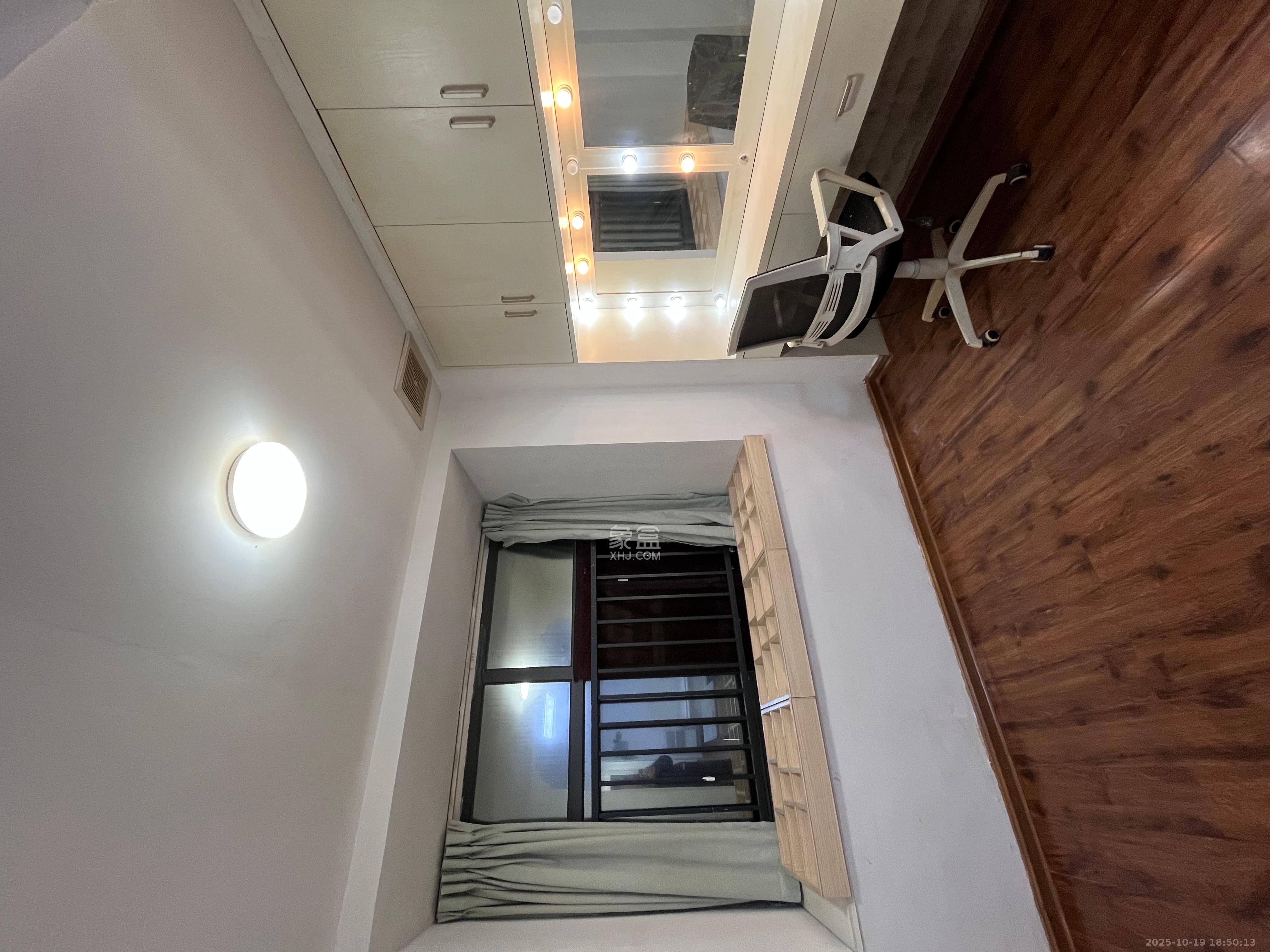 蓝湾国际广场 1室1厅1卫 1500.0元/月 蓝湾国际广场 1室1厅1卫 1500.0元/月室内图