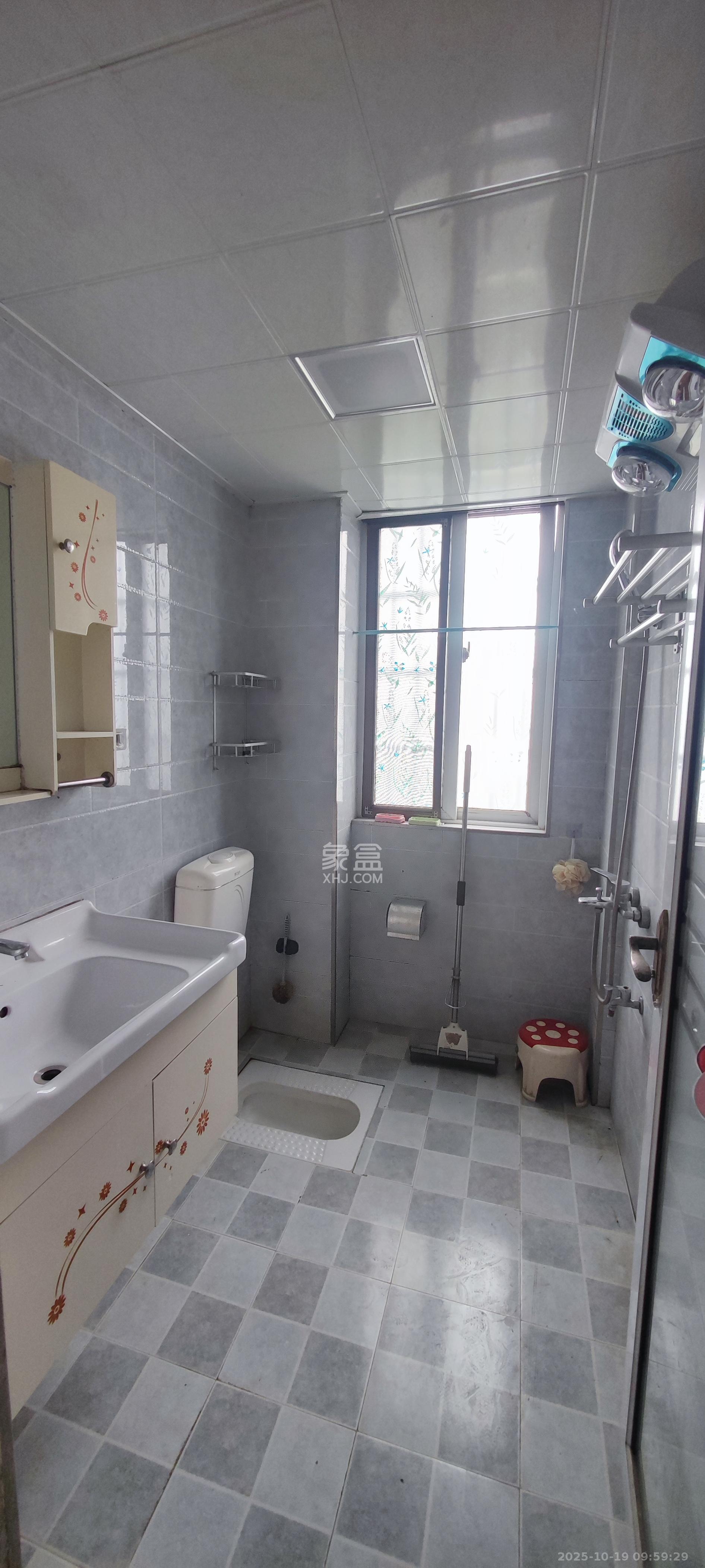 光明城市（星辰青年城）  2室2厅1卫    1900.0元/月