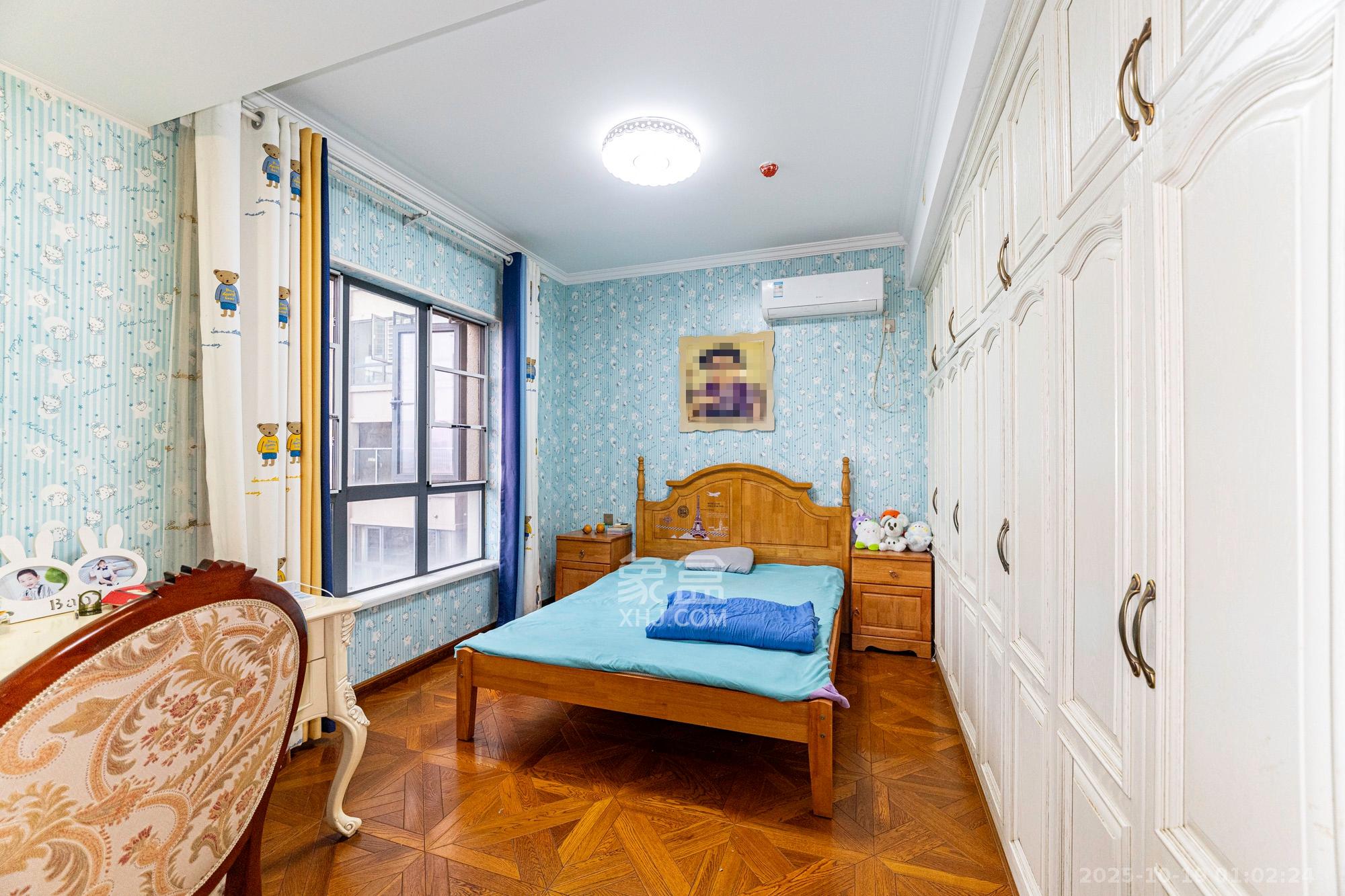 碧桂园威尼斯城  4室2厅2卫    135.0万 碧桂园威尼斯城  4室2厅2卫    135.0万卧室