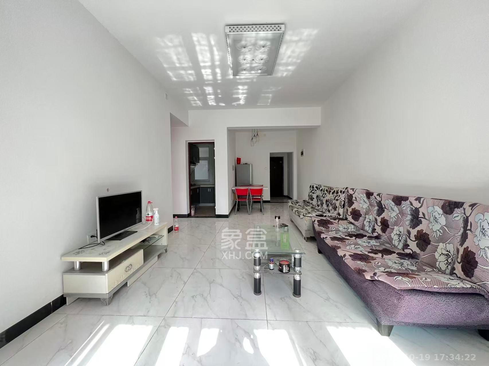 泊爱蓝湾  2室1厅1卫    2500.0元/月室内图