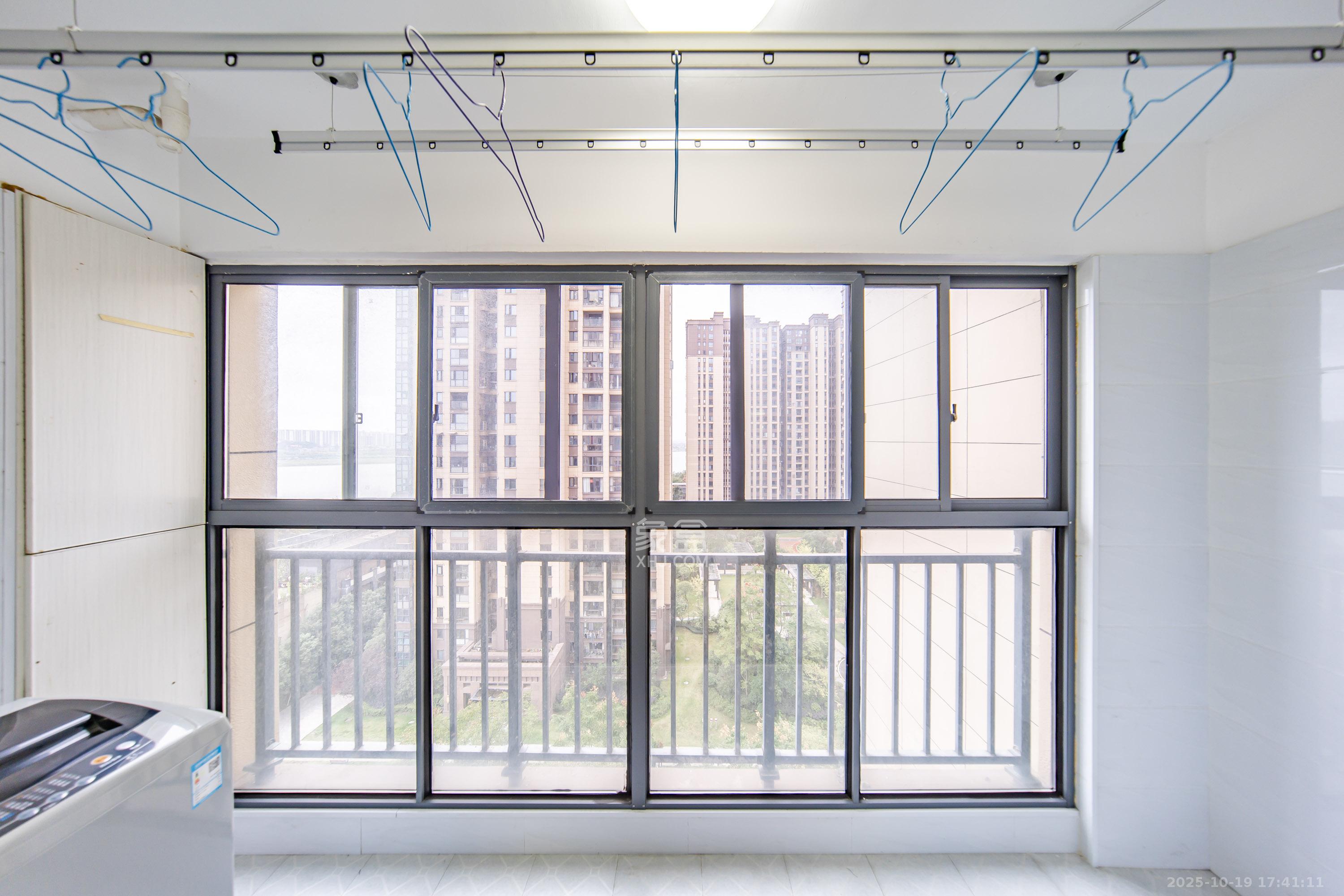 湘熙水郡(观澜海赋家园)  3室2厅2卫    130.0万 湘熙水郡(观澜海赋家园)  3室2厅2卫    130.0万阳台