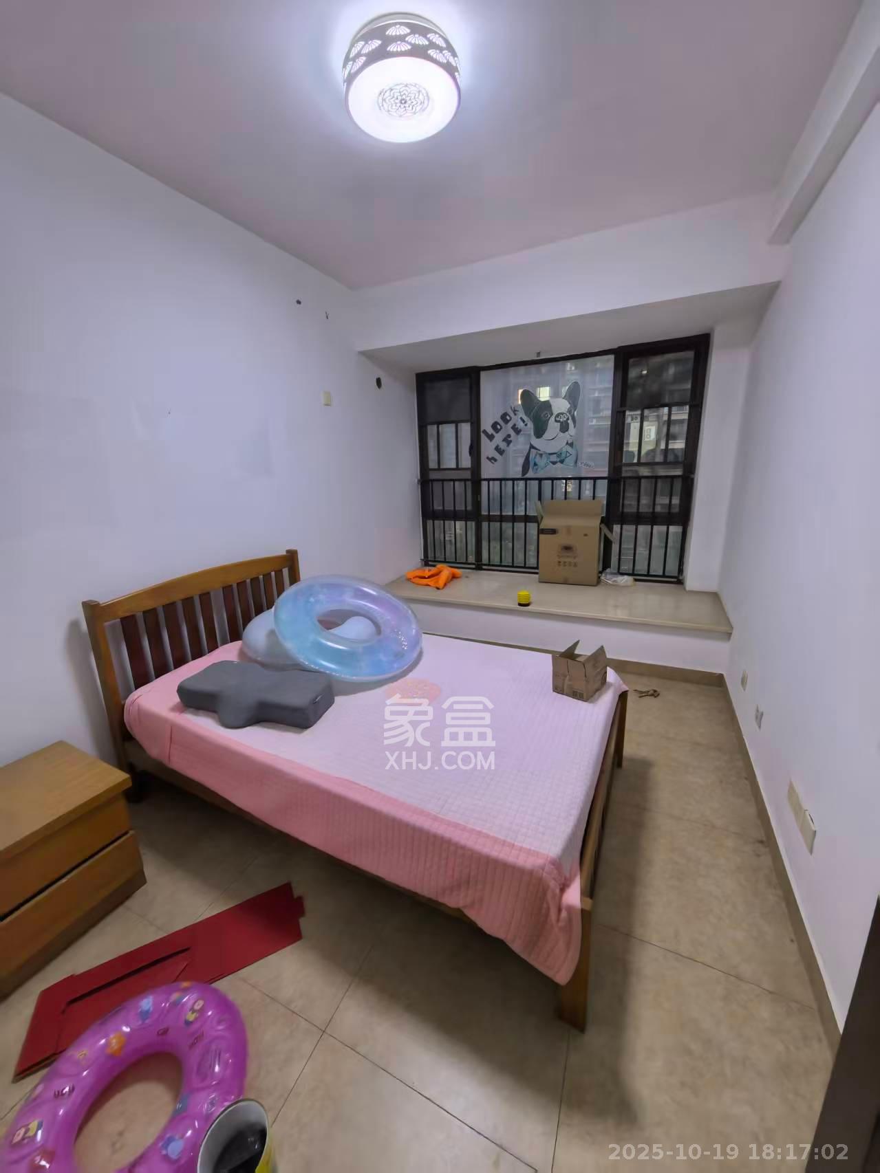 金色溪泉湾  4室2厅2卫    4200.0元/月室内图