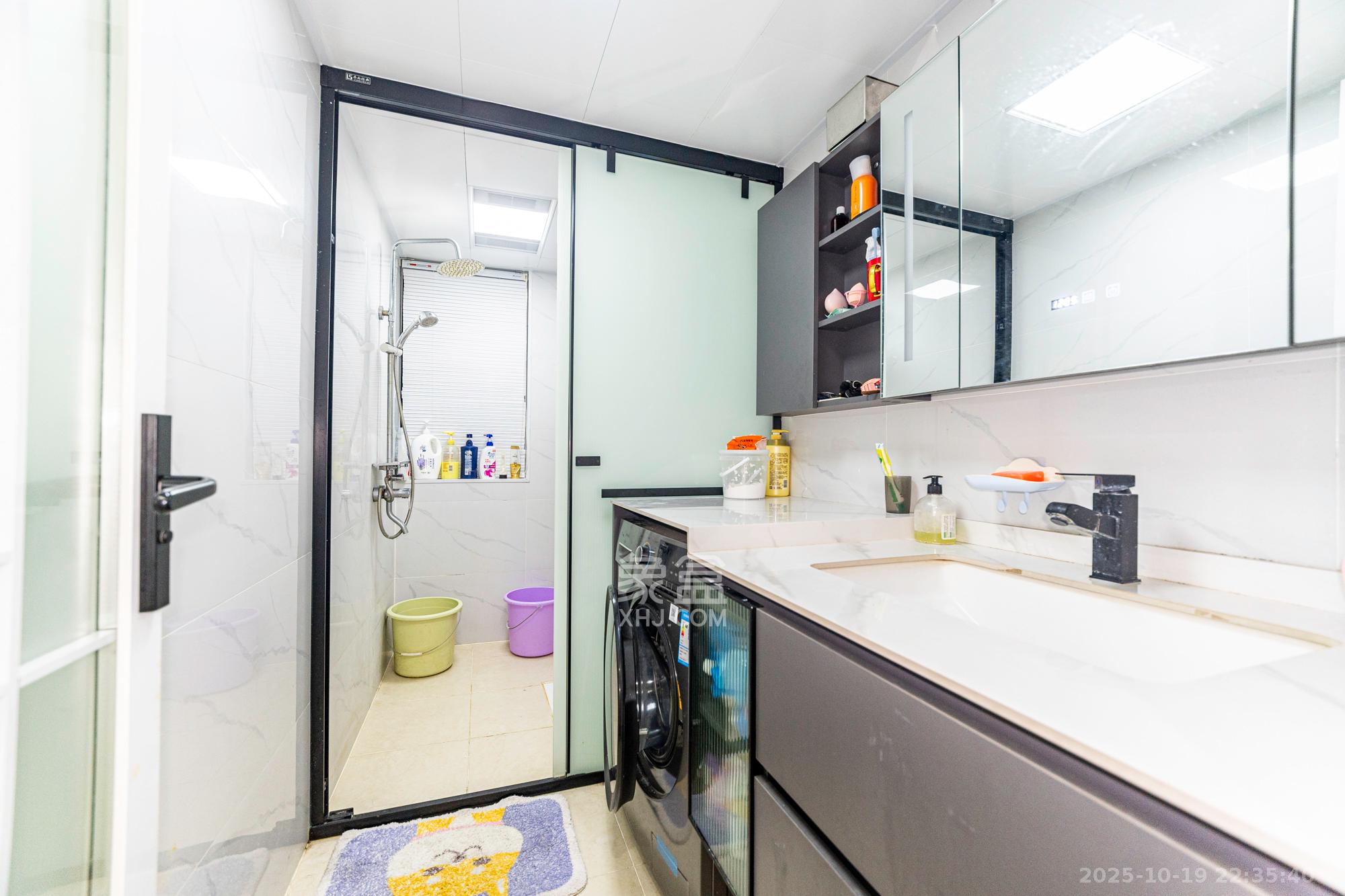 盛地东方芯府  3室1厅2卫    80.0万卫生间