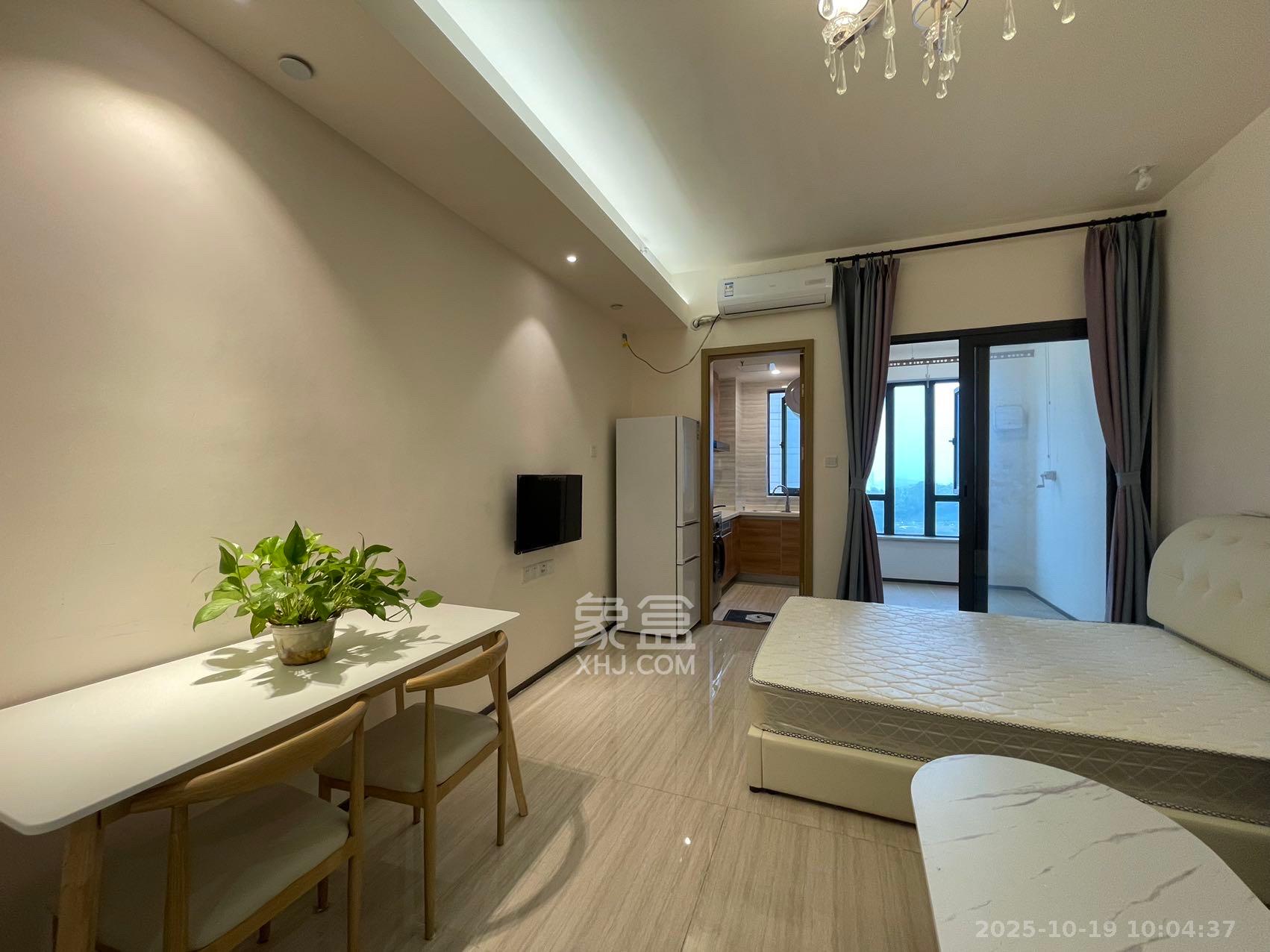 恒大上林苑  1室1厅1卫    1400.0元/月 恒大上林苑  1室1厅1卫    1400.0元/月室内图