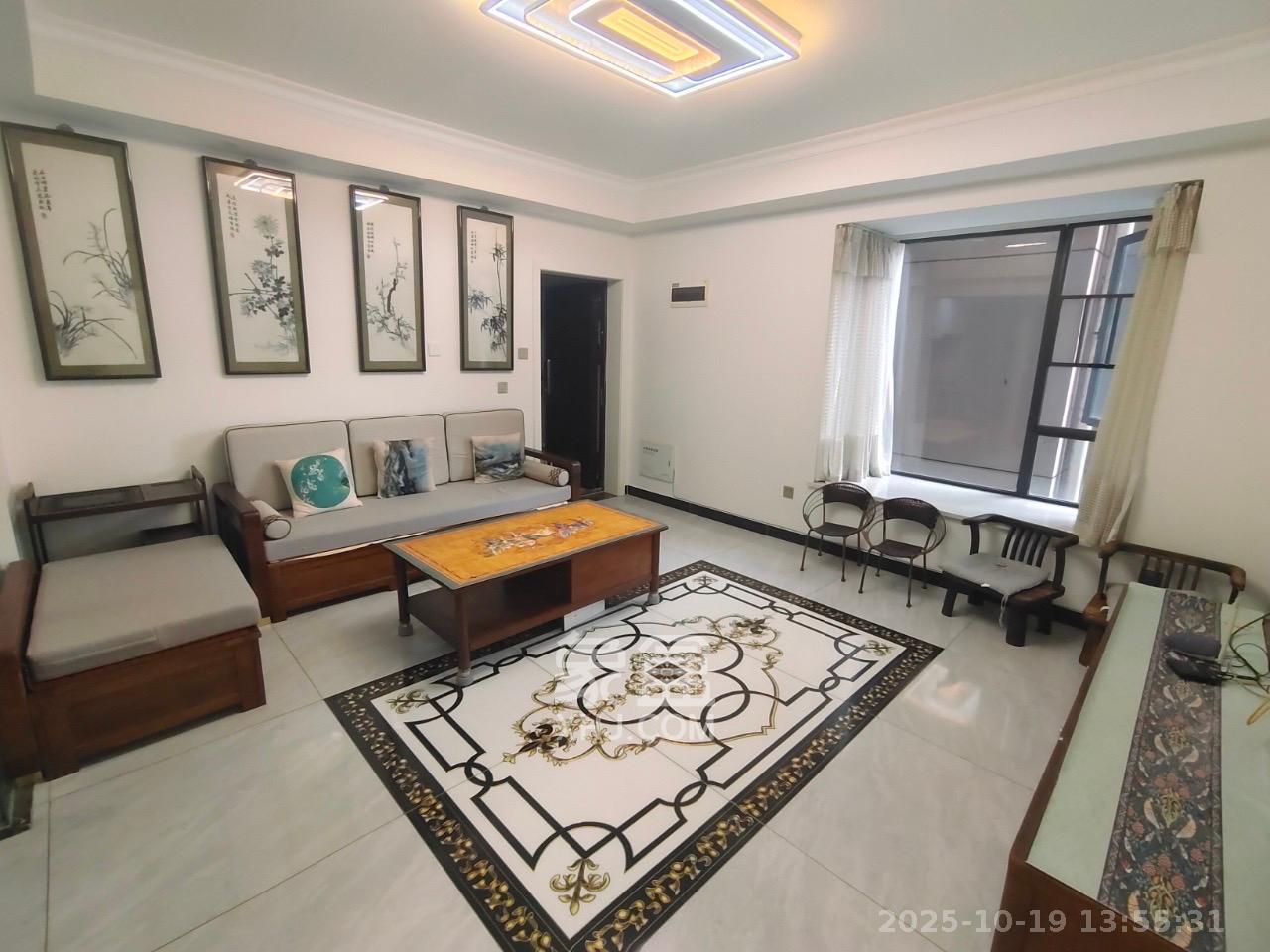 新新花园  2室1厅1卫    2300.0元/月室内图