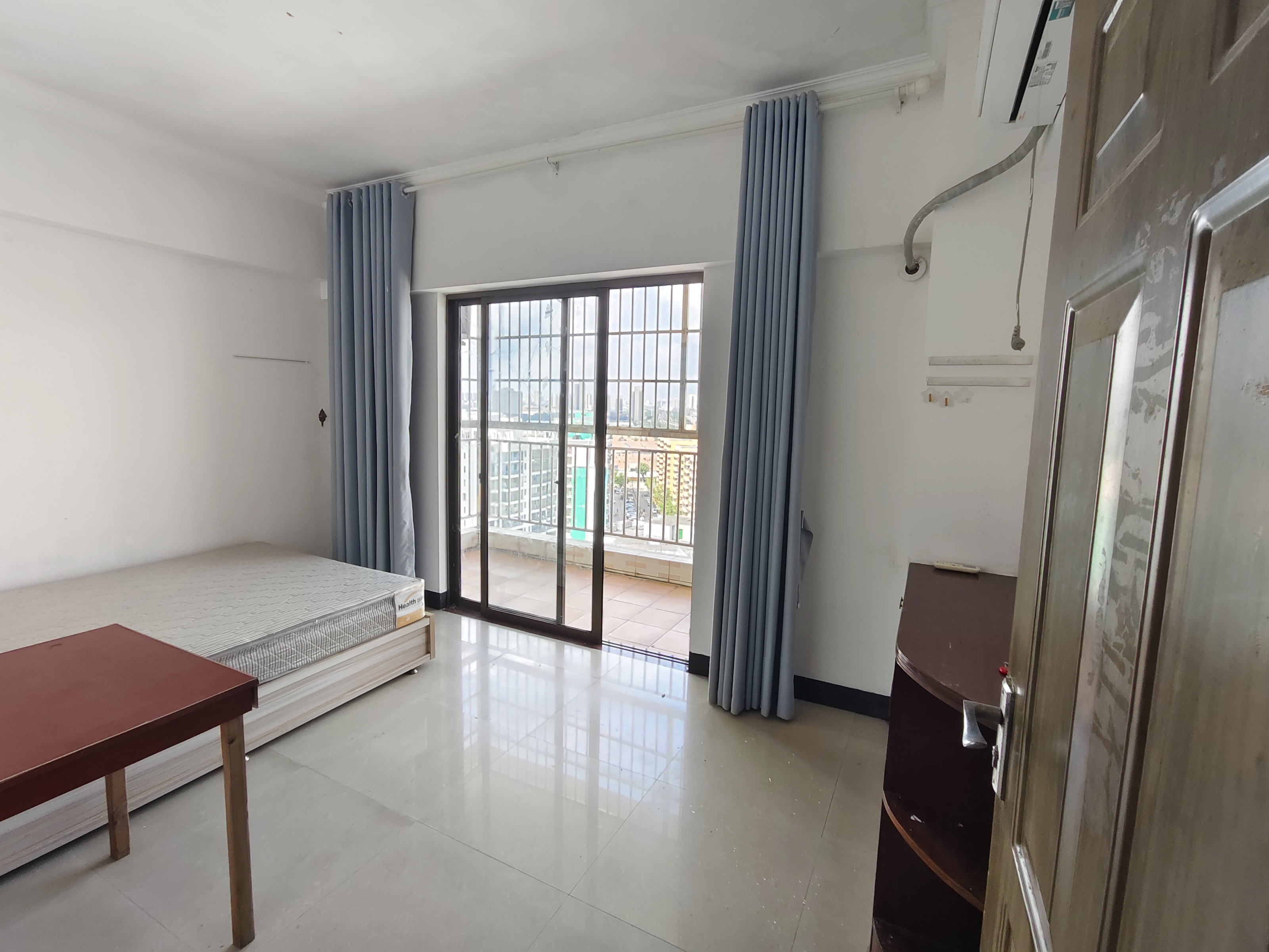 佳佳经典  2室2厅1卫    1400.0元/月室内图