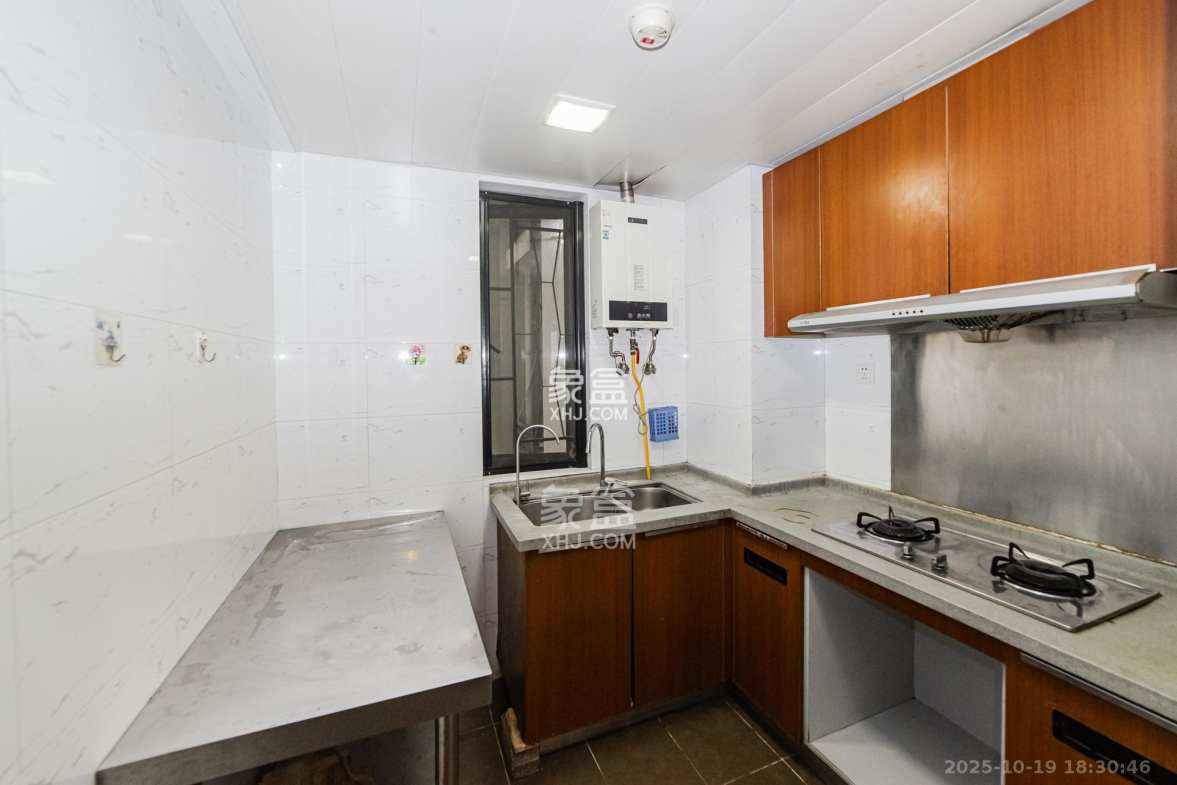 万科城 3室2厅2卫 80.0万 万科城 3室2厅2卫 80.0万厨房