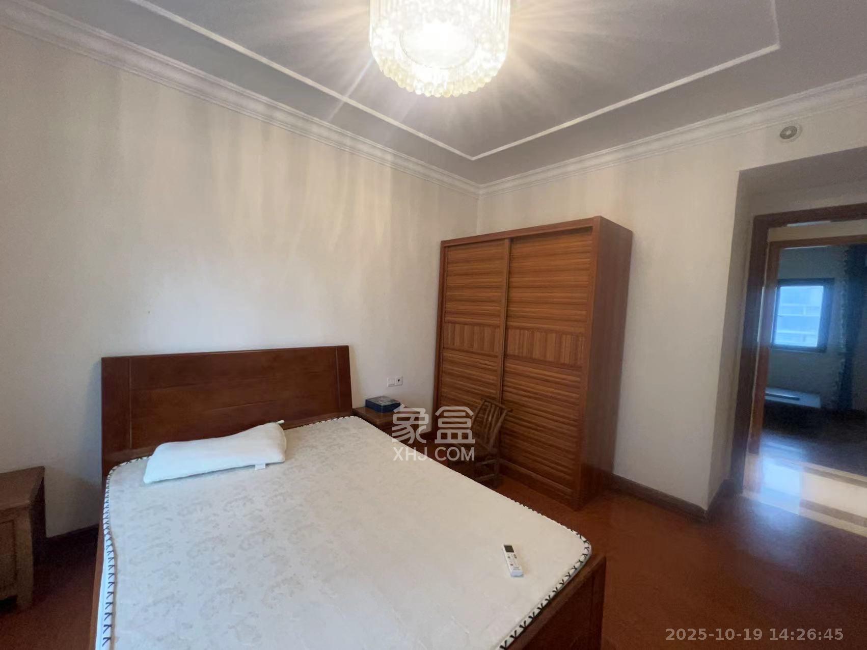 恒大国际广场  3室2厅1卫    2500.0元/月室内图