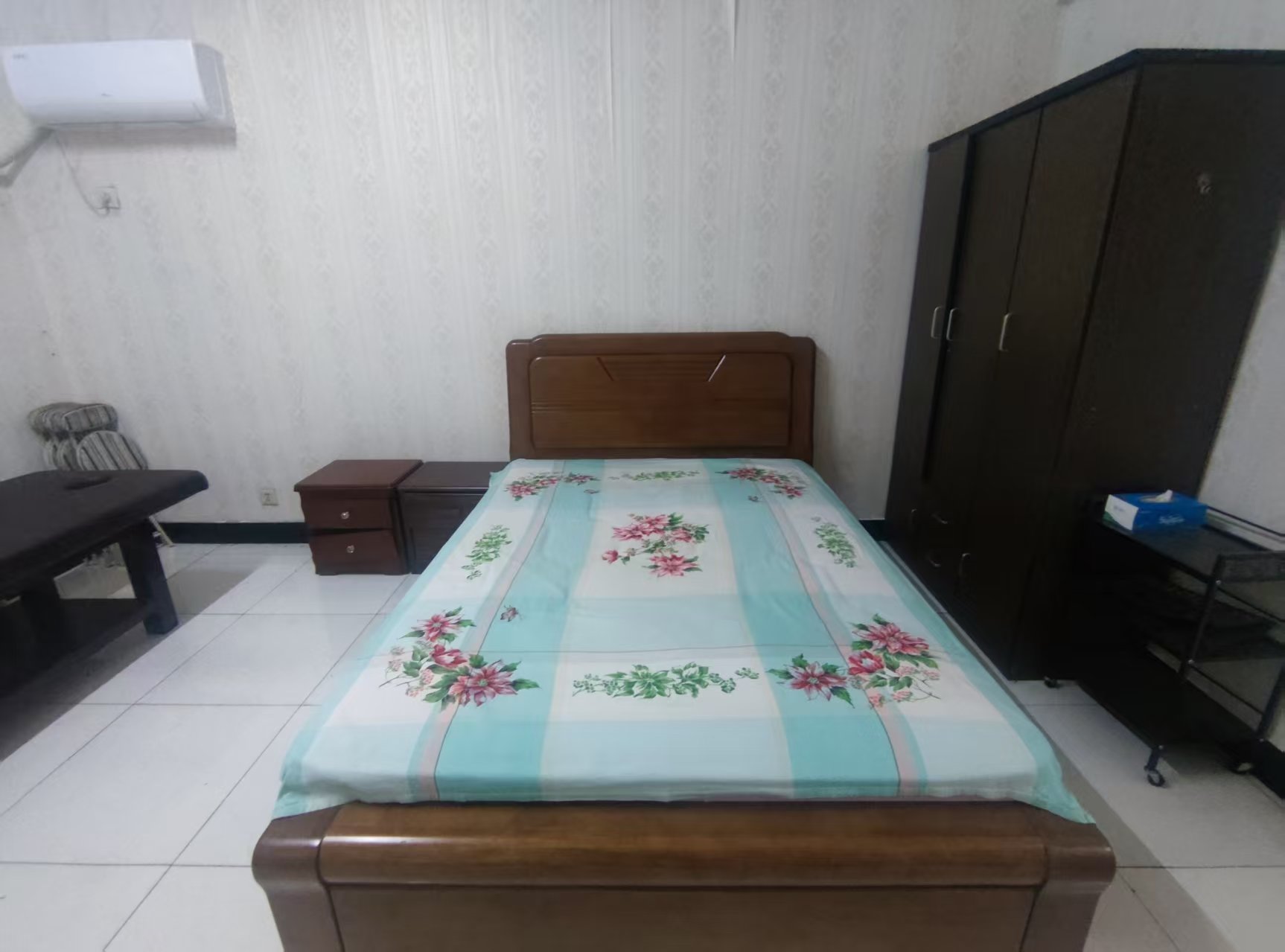 万城国际  1室1厅1卫    600.0元/月 万城国际  1室1厅1卫    600.0元/月